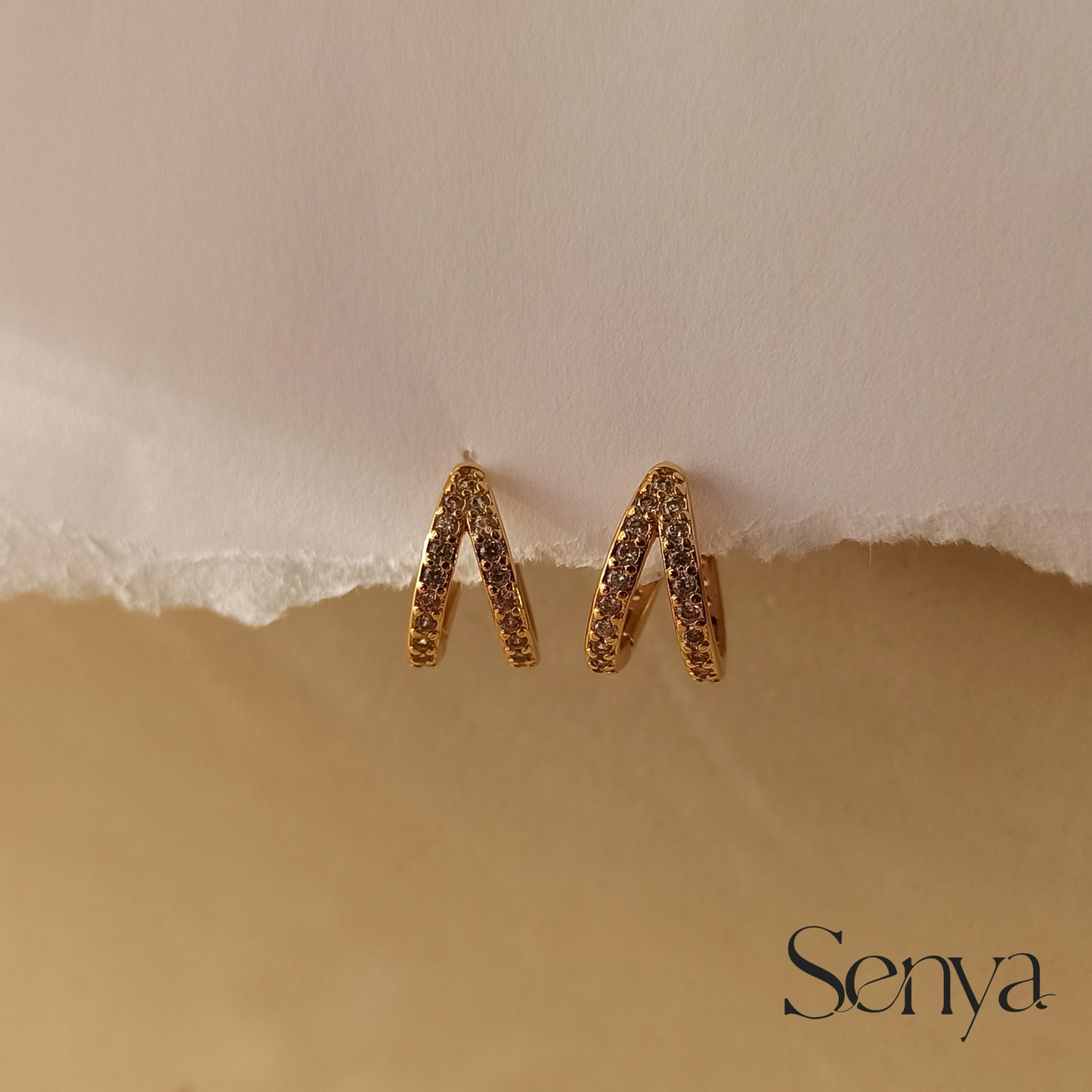 Baguette Diamond Hoop Earrings , Dainty Crystal Earrings , Diamond Hoop Earrings , Crystal Earrings , Huggie Hoops , Statement Hoops , Diamond Hoop Earrings, Crystal Earrings , 14k Gold Baguette Diamond Hoop Earrings , Sterling Silver Dainty Crystal Earrings, Geometric Hoop Earrings , Minimalist Hoop Earrings, Delicate Earrings ,