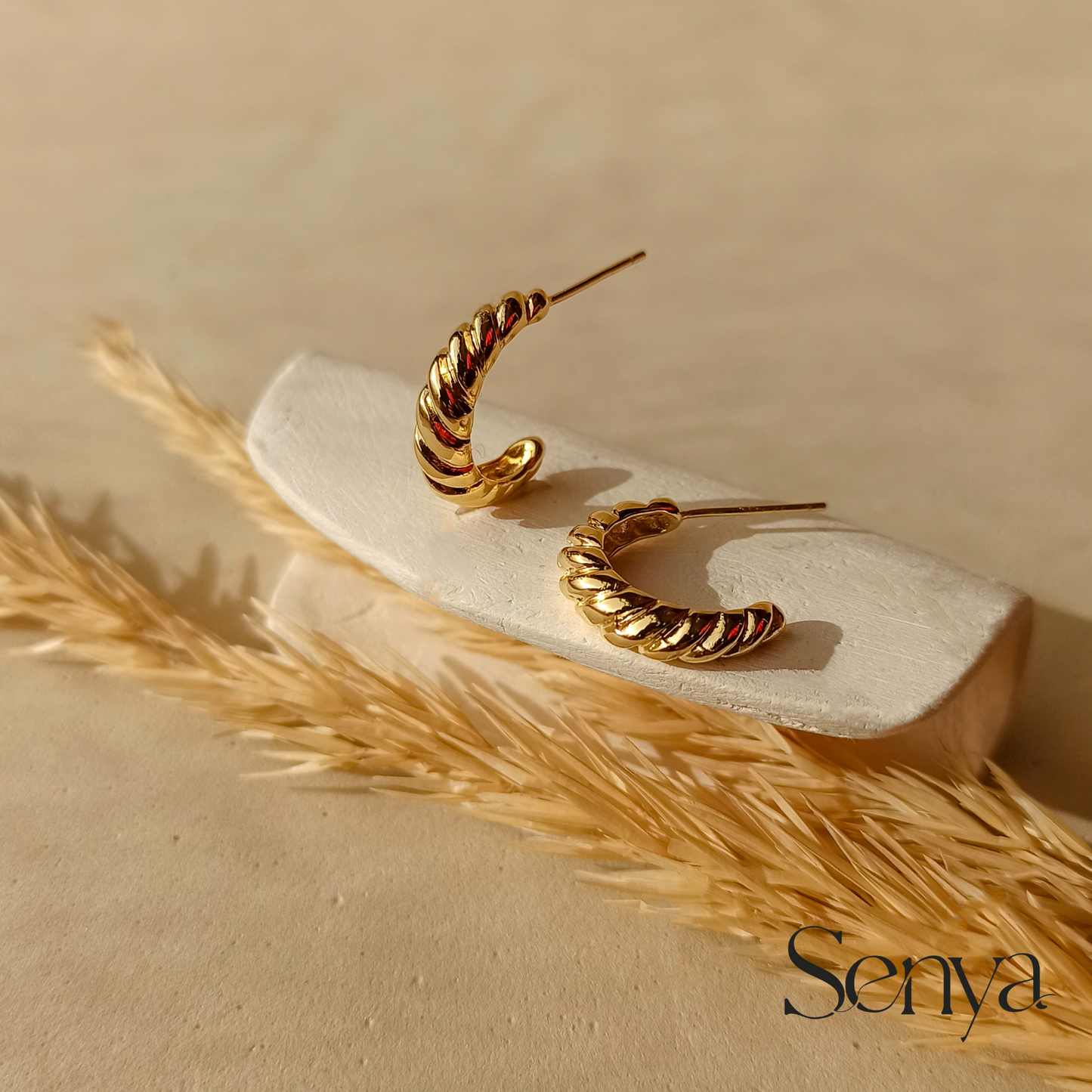 Classic Hoop Earrings,
Modern Hoop Earrings,
Bohemian Hoop Earrings,
Minimalist Hoop Earrings,
Chunky Hoop Earrings,
Delicate Hoop Earrings,
Geometric Hoop Earrings,
Huggie Hoop Earrings,
Versatile Hoop Earrings,
Lightweight Hoop Earrings,
Hypoallergenic Hoop Earrings,
Trendy Hoop Earrings,
Affordable Hoop Earrings,
Luxury Hoop Earrings,
Everyday Hoop Earrings,
Hoop earrings for layering,
Hoop earrings for everyday wear,
Hoop earrings for women,