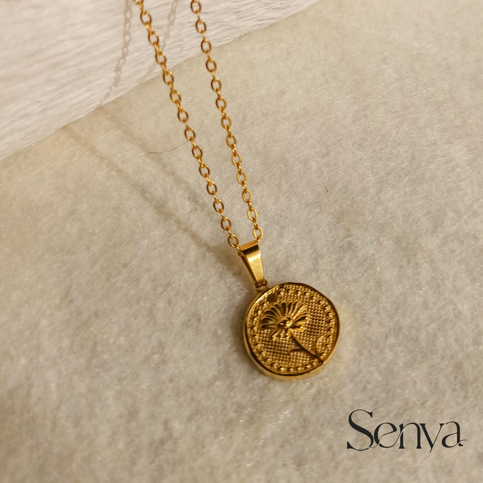 Flower Month Necklace, Birth Flower Necklace, Birth Month Flower Necklace, Gold Flower Month Necklace, Stainless Steel Flower Month Necklace, Dainty Flower Month Necklace, Delicate Flower Month Necklace, Minimalist Flower Month Necklace, Boho Flower Month Necklace, Vintage Flower Month Necklace, Meaningful Jewelry, Birth Month Jewelry, Flower Month Necklace for Mom, Flower Month Necklace for Daughter, Best Flower Month Necklace Gifts, Unique Flower Month Necklace Designs, Flower Month Necklace for Women,