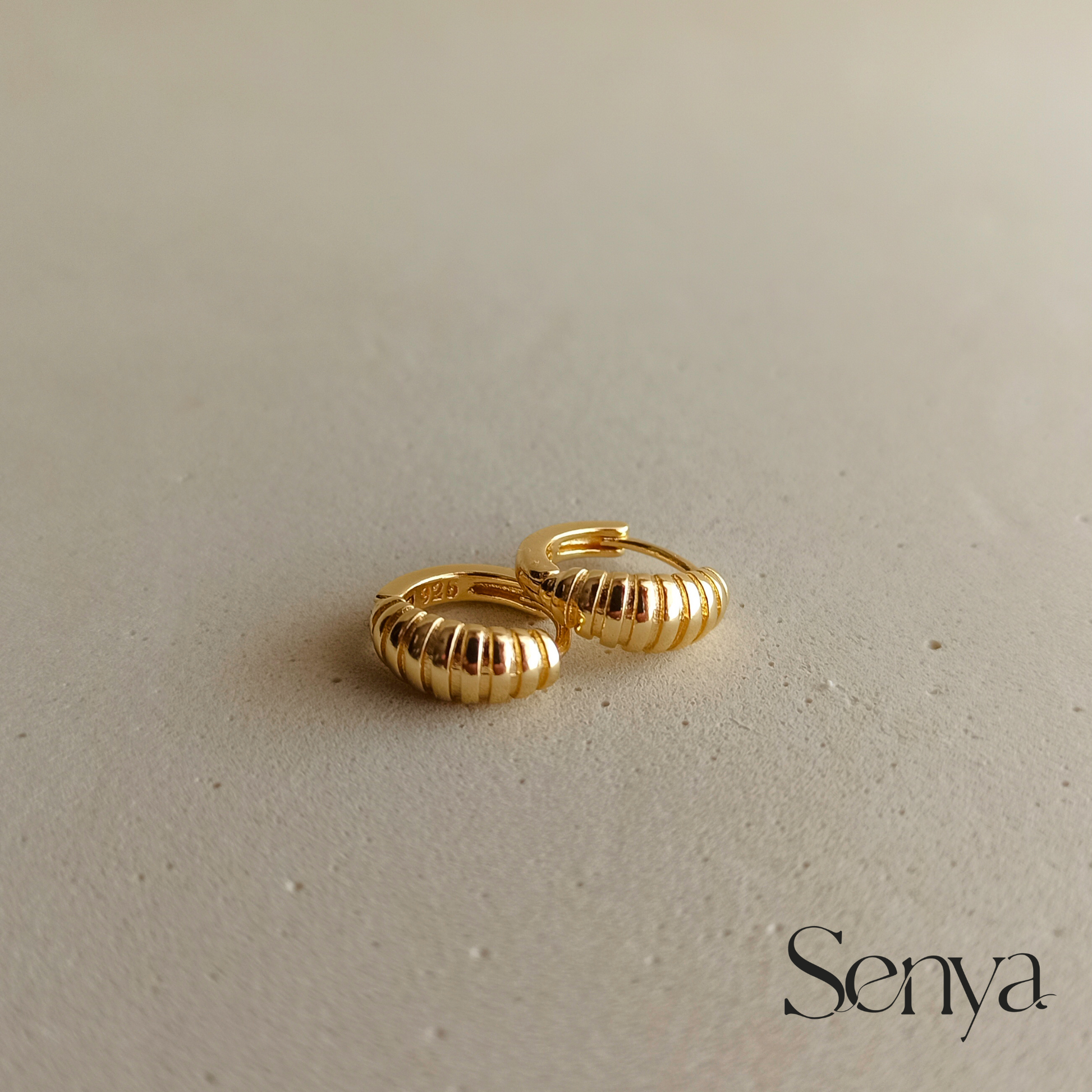 Sterling Silver Pearl Hoop Earrings,
Silver Pearl Hoop Earrings,
925 Sterling Silver Pearl Hoop Earrings,
Pearl Hoop Earrings Sterling Silver,
Pearl Hoops Silver,
Freshwater Pearl Sterling Silver Hoop Earrings,
Cultured Pearl Sterling Silver Hoop Earrings,
Baroque Pearl Sterling Silver Hoop Earrings,
Small Sterling Silver Pearl Hoop Earrings,
Minimalist Sterling Silver Pearl Hoop Earrings,
Elegant Sterling Silver Pearl Hoop Earrings,
Classic Sterling Silver Pearl Hoop Earrings,
Modern Sterling Silver Pearl