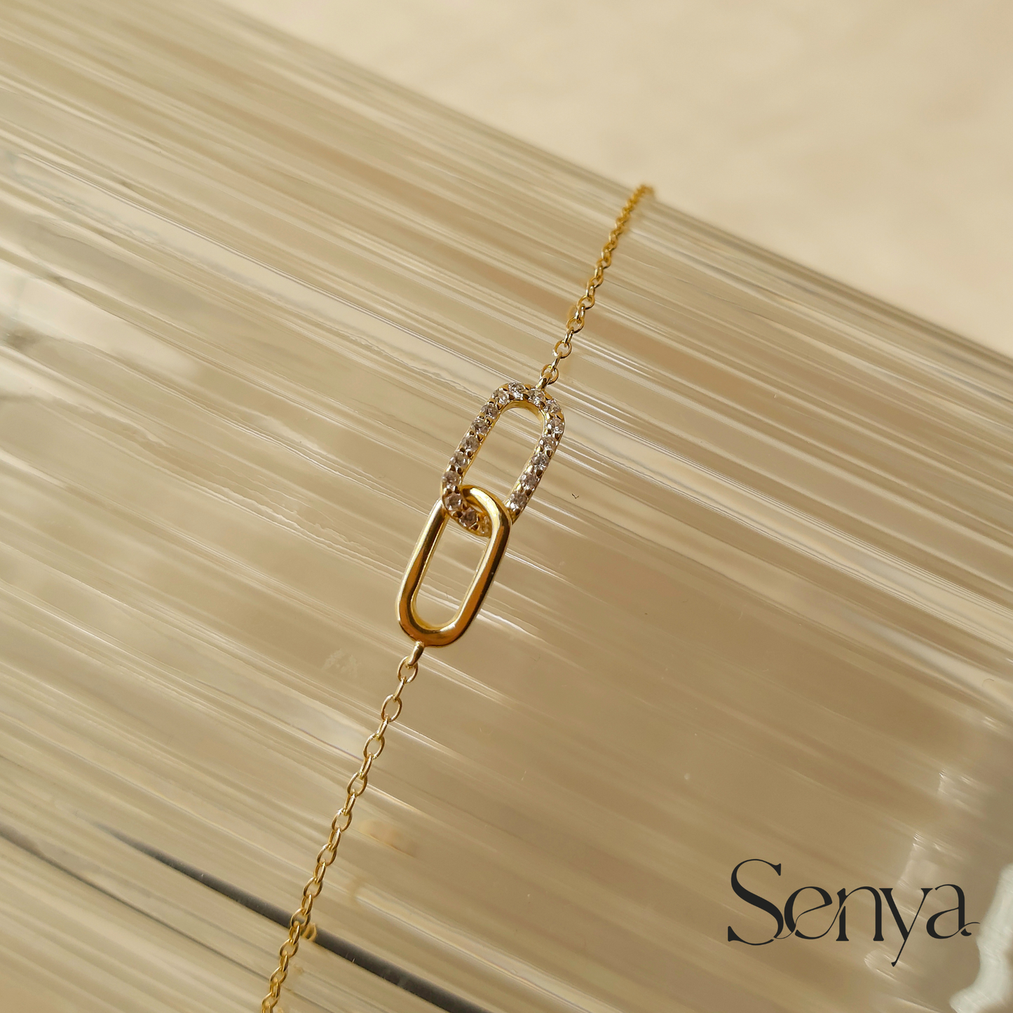 Interlink Bracelet,
Interlocking Bracelet,
Linked Bracelet,
Chain Link Bracelet,
Sterling Silver Interlink Bracelet,
Gold Interlink Bracelet,
Unique Interlink Bracelet,
Modern Interlink Bracelet,
Stylish Interlink Bracelet,
Durable Interlink Bracelet,
Versatile Interlink Bracelet,
Sterling silver simple interlink bracelet for women,
Gold complex interlocking bracelet for a statement look,
Wide stainless steel double interlink bracelet for men,
Dainty rose gold twisted interlink chain bracelete,
Leather brac