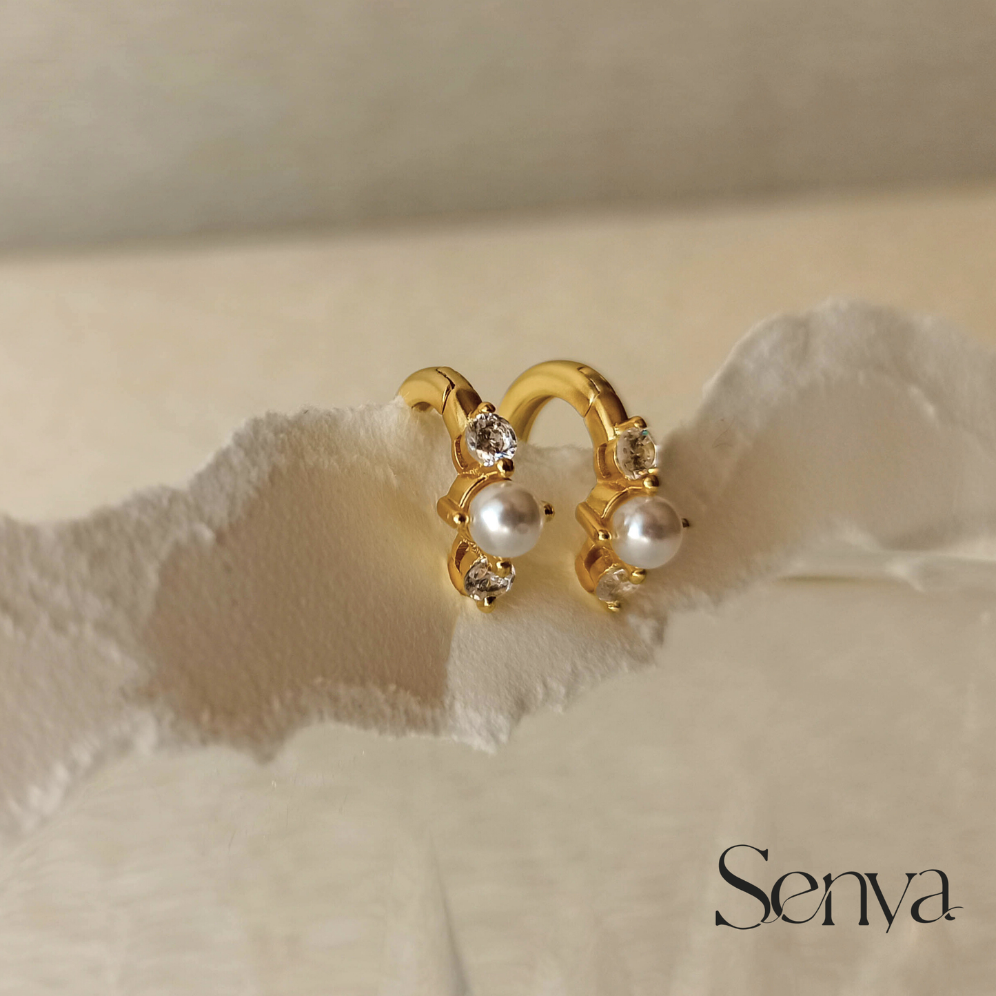 Pearl Earrings , Freshwater Pearl Earrings , Akoya Pearl Earrings , South Sea Pearl Earrings , Tahitian Pearl Earrings , Stud Pearl Earrings, Drop Pearl Earrings , Hoop Pearl Earrings , Cluster Pearl Earrings , Baroque Pearl Earrings , White Pearl Earrings , Sterling Silver Pearl Earrings , Gold Pearl Earrings ,