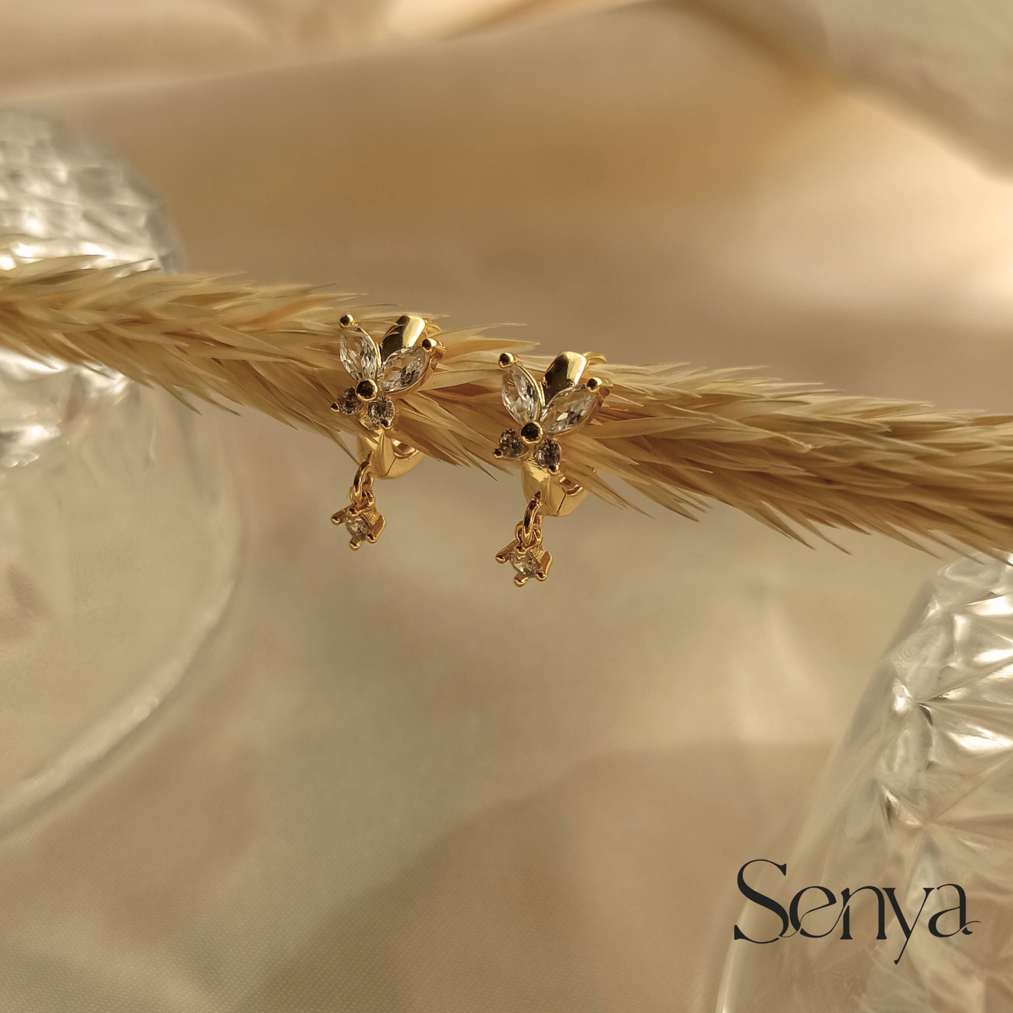 Huggie Hoop Earrings, 925 Sterling Silver Huggie Hoops, Silver Huggie Hoop Earrings , Small Hoop Earrings, Sleeper Earrings , 925 Sterling Silver Huggie Hoops , Hypoallergenic Huggie Hoops , Minimalist Huggie Hoops , Classic Huggie Hoops , Everyday Huggie Hoops,  Delicate Huggie Hoops , Flower Earrings , 925 Sterling Silver Flower Earrings , Silver Flower Earrings , Floral Earrings,