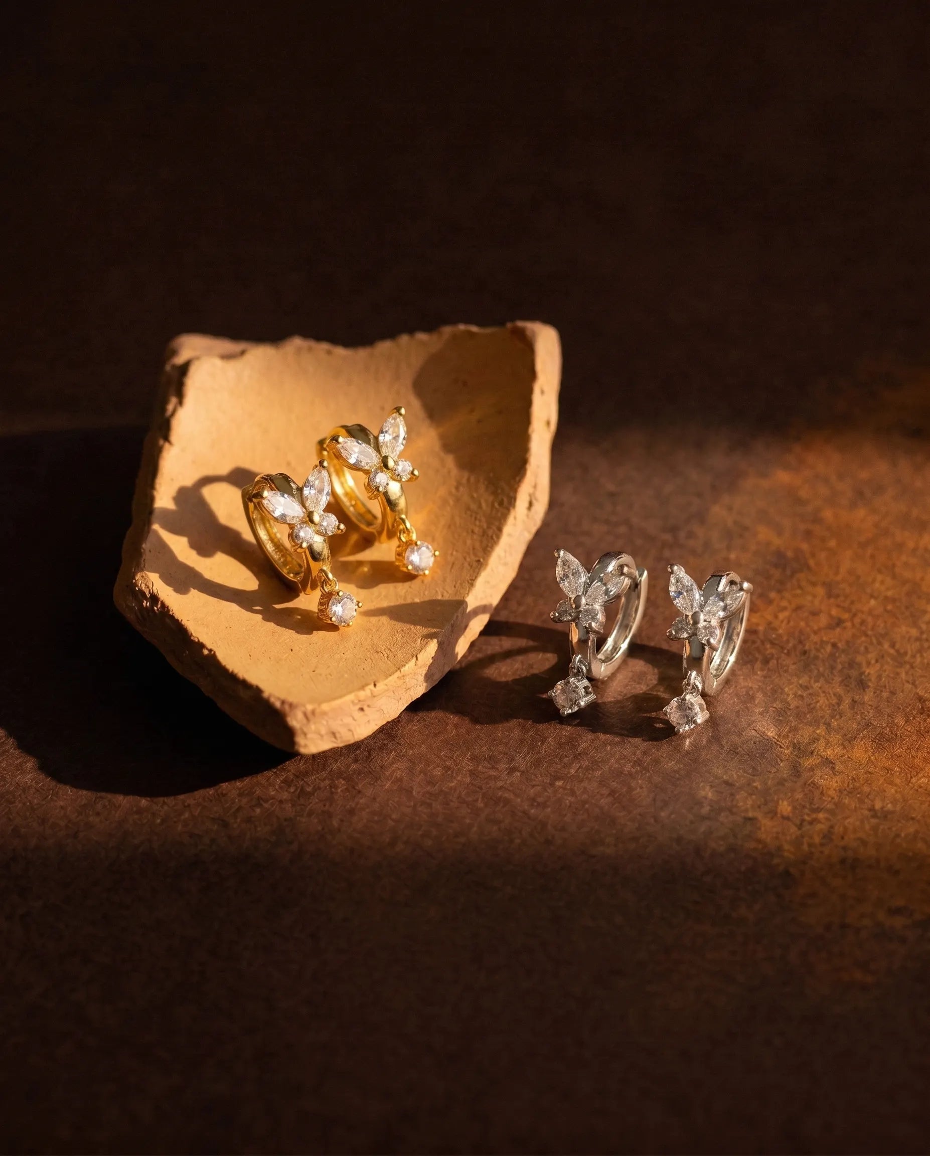 anti-tarnish-gold-chiara-earrings-detail, dainty-jewelry-stacking-ideas-butterfly, jewelry-for-sensitive-skin-925-silver, upscale-jewelry-brand-denmark, modern-classic-butterfly-design
