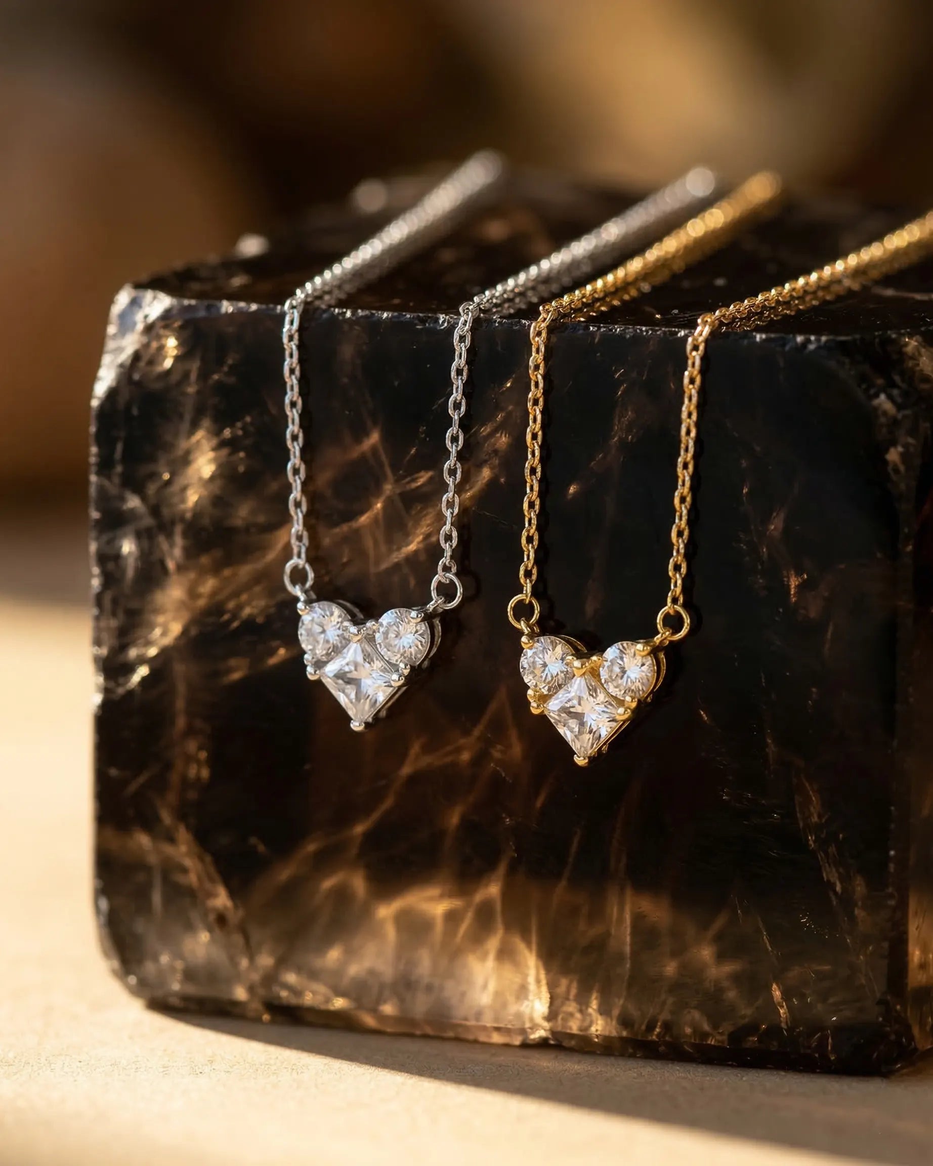anti-tarnish-gold-vermeil-hearted-necklace-detail, radiant-multi-cut-shimmer-jewelry, jewelry-for-sensitive-skin-sterling-silver, upscale-jewelry-brand-denmark, modern-classic-heart-design