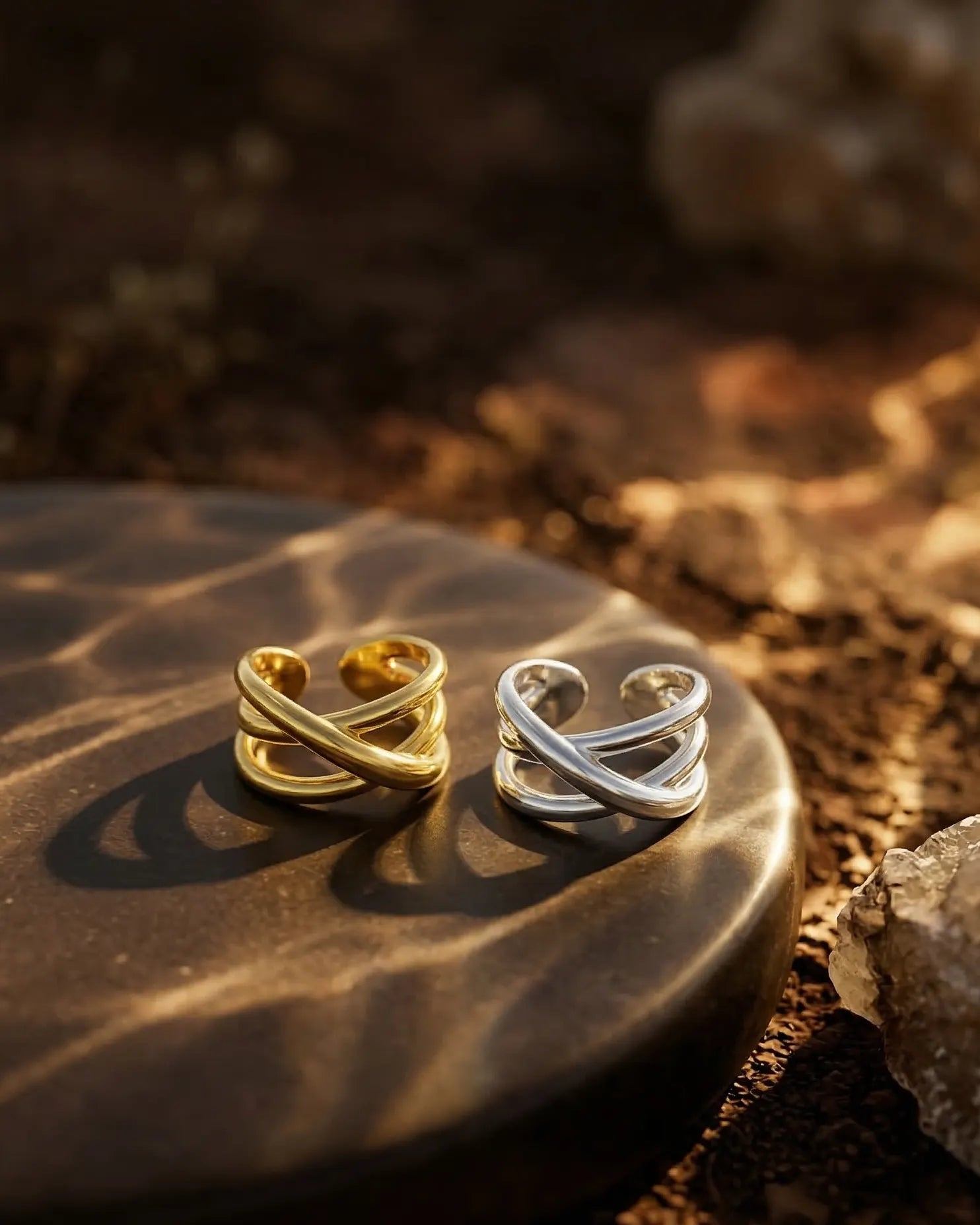 anti-tarnish-gold-vermeil-miami-ring-detail, radiant-polished-criss-cross-shimmer-jewelry, jewelry-for-sensitive-skin-925-silver, upscale-jewelry-brand-denmark, modern-classic-pave-design