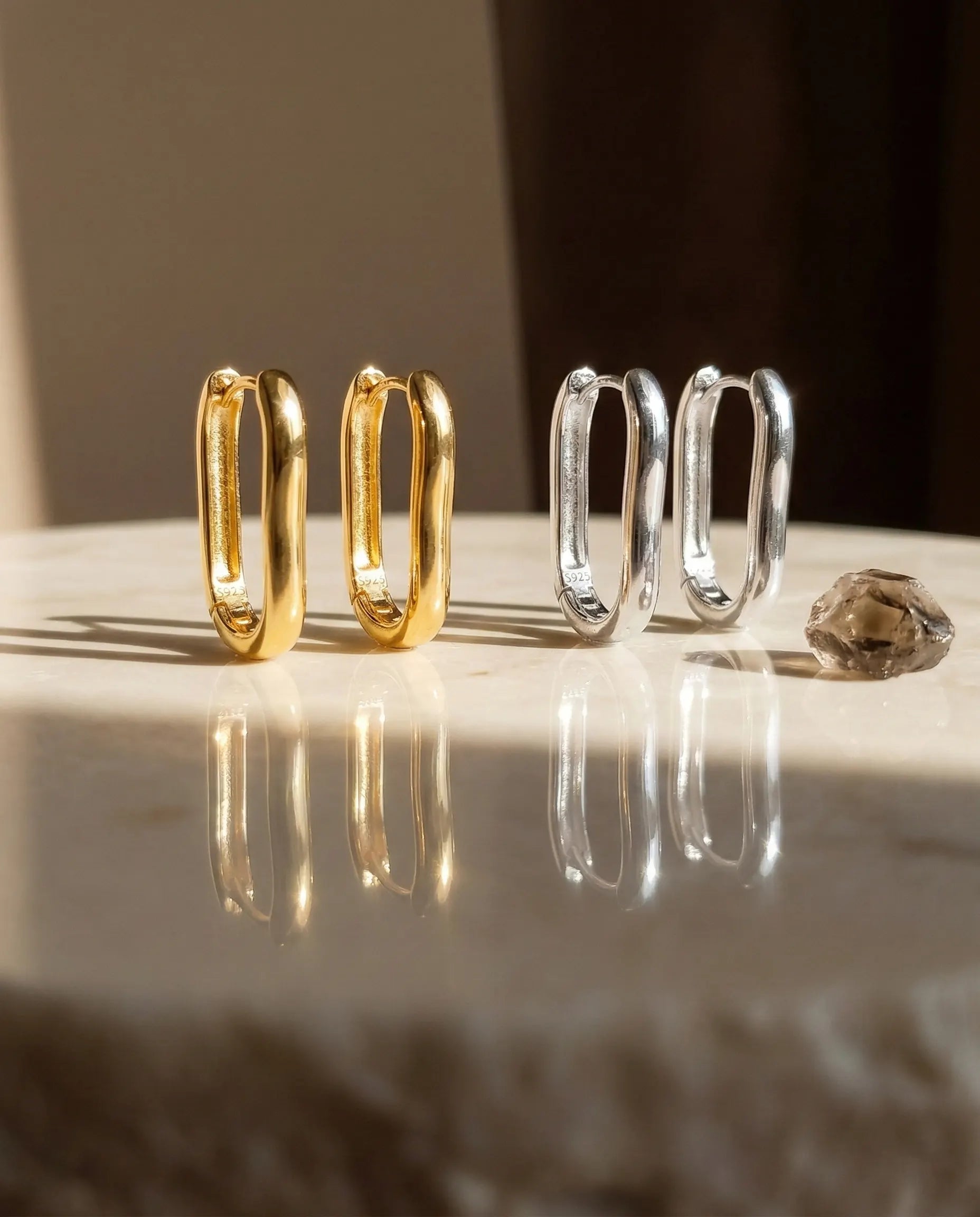 anti-tarnish-gold-vermeil-seville-hoops-detail, minimalist-sculptural-jewelry-design, jewelry-for-sensitive-ears-925-silver, upscale-jewelry-brand-denmark, modern-classic-bold-design
