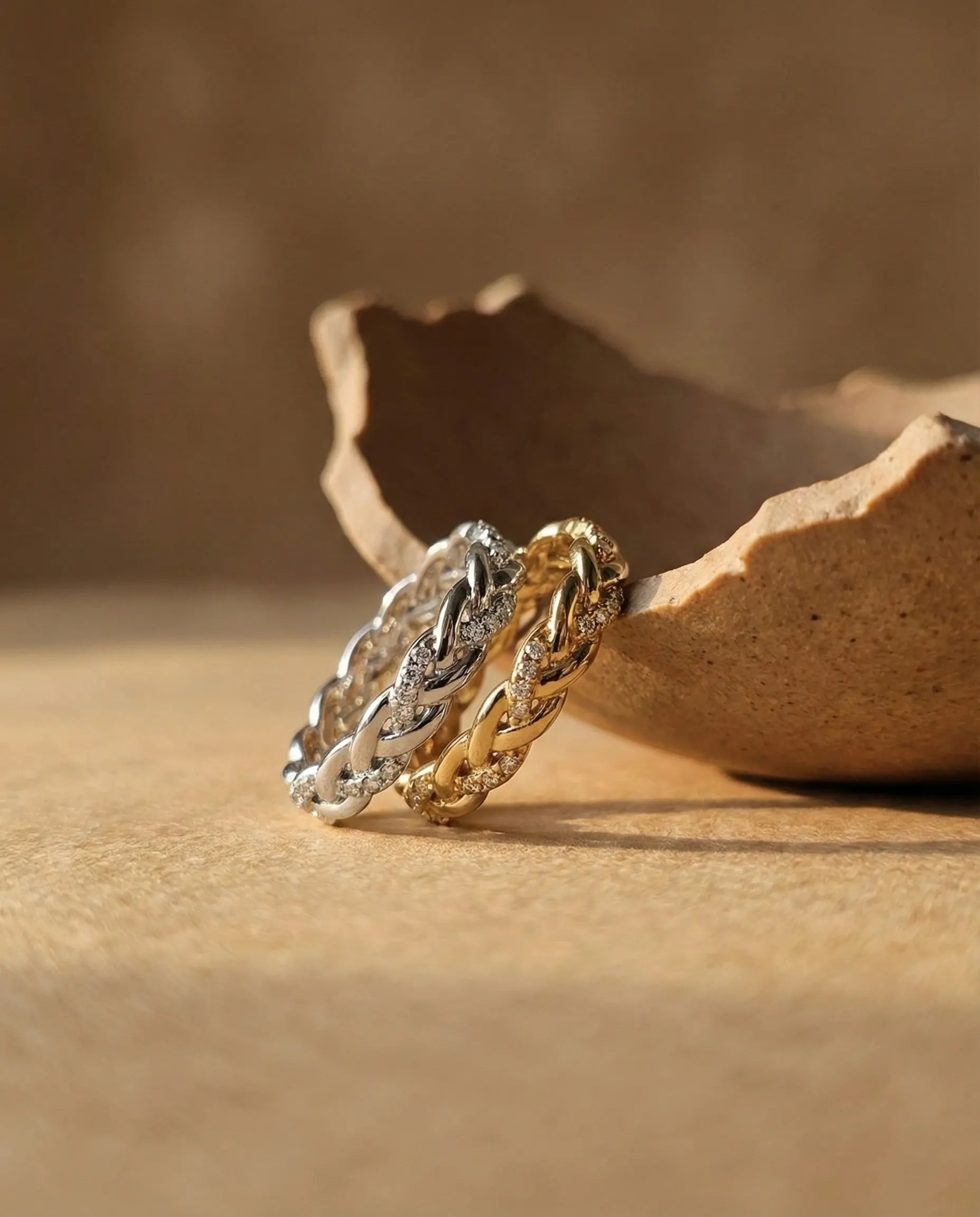 avalon-bold-band-ring-gold-pvd-stainless-steel, elegant-minimalist-chunky-jewelry-luxury, high-quality-waterproof-jewelry-aesthetic, senya-jewelry-best-seller-avalon