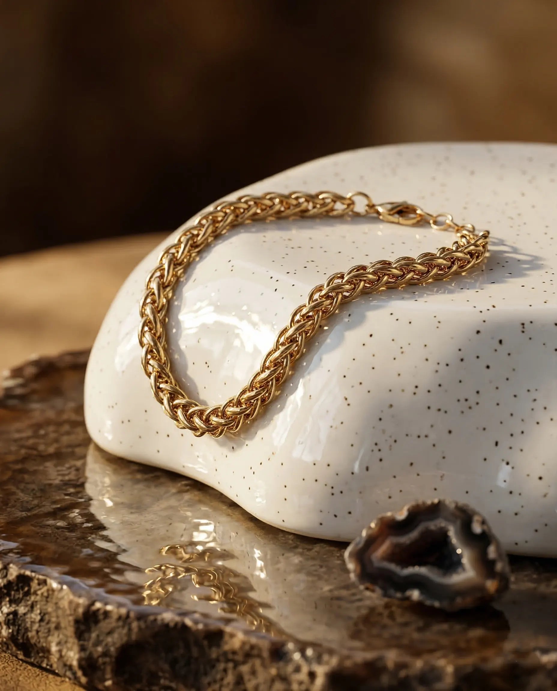 berge-textured-gold-link-bracelet-316l-stainless-steel-waterproof, elegant-organic-weave-jewelry-luxury, high-quality-tarnish-free-thick-chain-bracelet, senya-jewelry-best-seller-berge