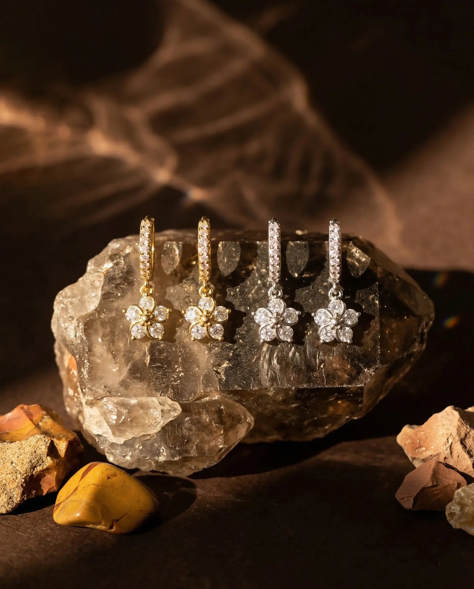 durable-925-sterling-silver-marie-earrings-detail, sophisticated-starburst-crystal-design-minimalist, high-quality-18k-gold-plating-silver, anti-allergy-fine-jewelry-premium, refined-jewelry-collection-germany