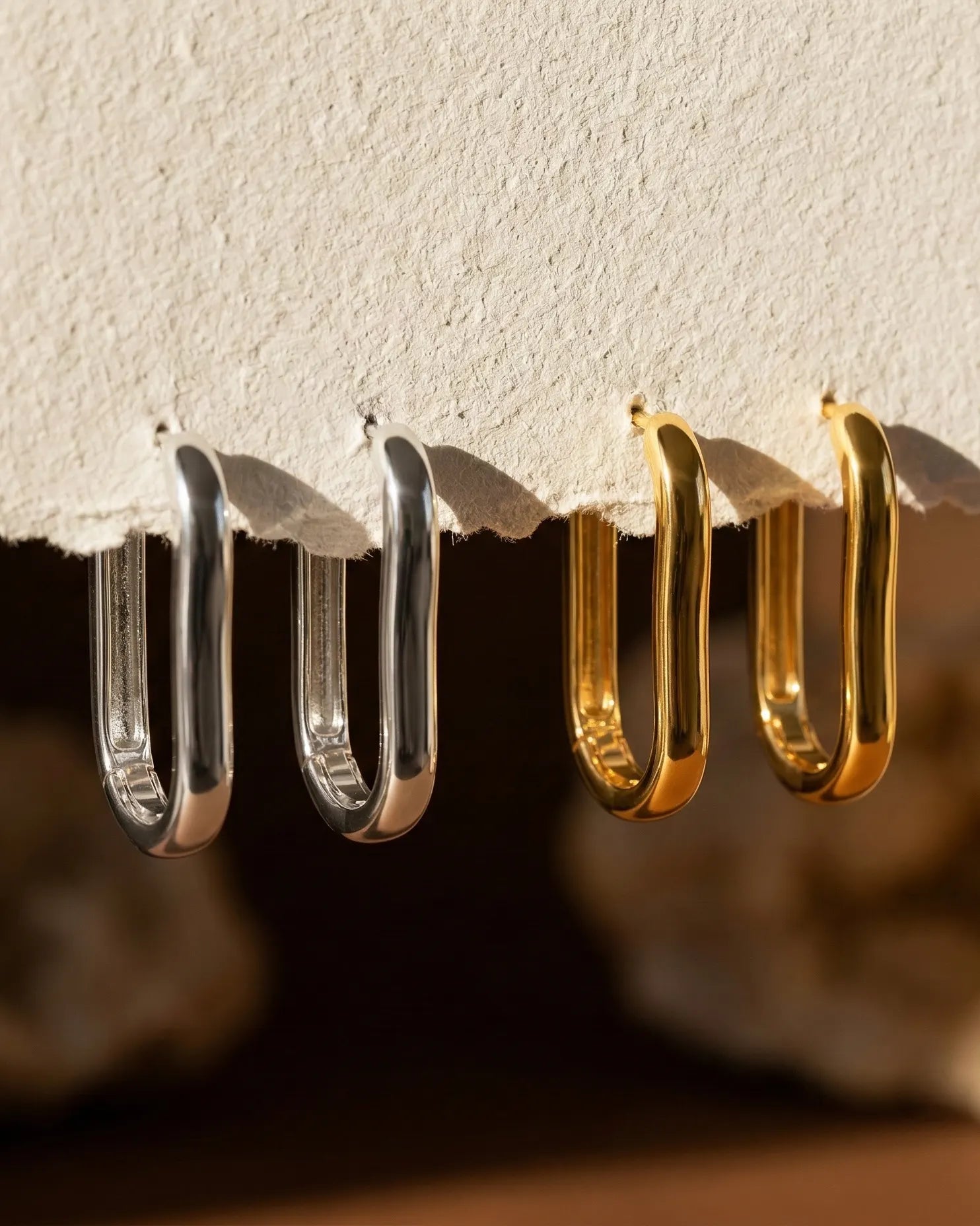 durable-hypoallergenic-seville-gold-silver-hoops, sophisticated-minimalist-rectangular-design, high-quality-18k-gold-vermeil-plating, anti-allergy-silver-jewelry-premium, refined-jewelry-collection-germany