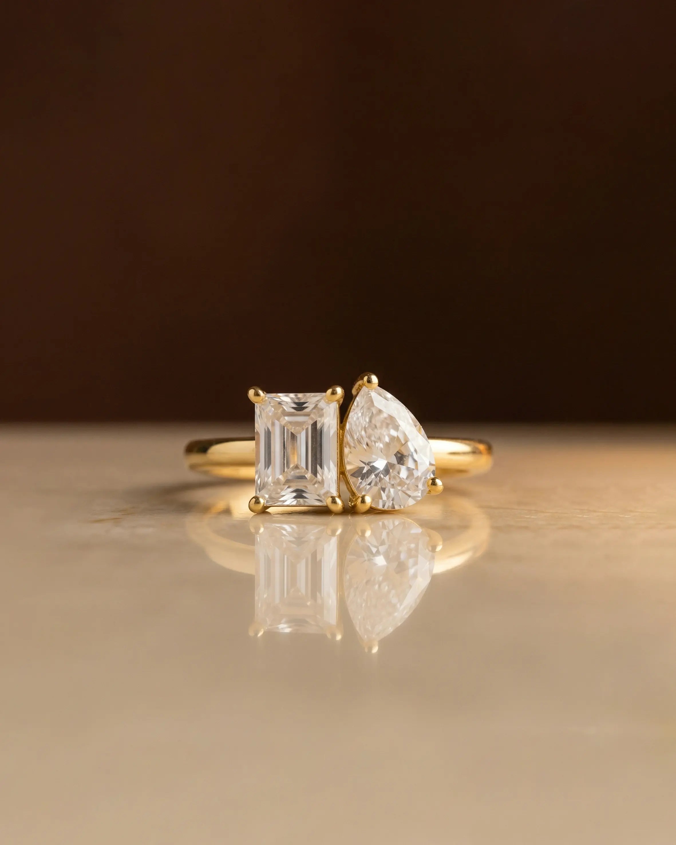 durable-sterling-silver-sunday-gold-ring-detail, sophisticated-modern-double-stone-design-silver, high-quality-18k-gold-plating-925-silver, anti-allergy-fine-jewelry-premium, refined-jewelry-collection-germany