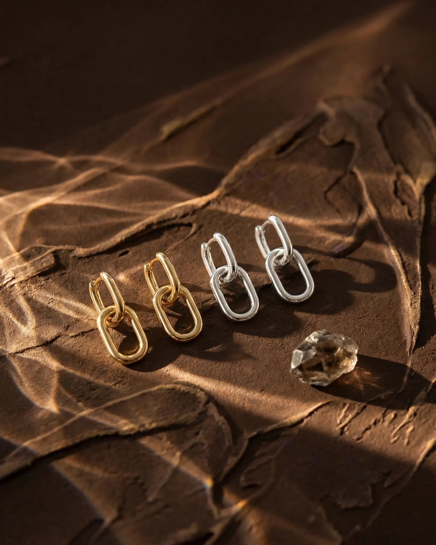 durable-tarnish-free-kochi-link-earrings-detail, sophisticated-double-link-texture-silver, high-quality-18k-gold-plating-925-silver, anti-allergy-silver-jewelry-premium, refined-jewelry-collection-germany