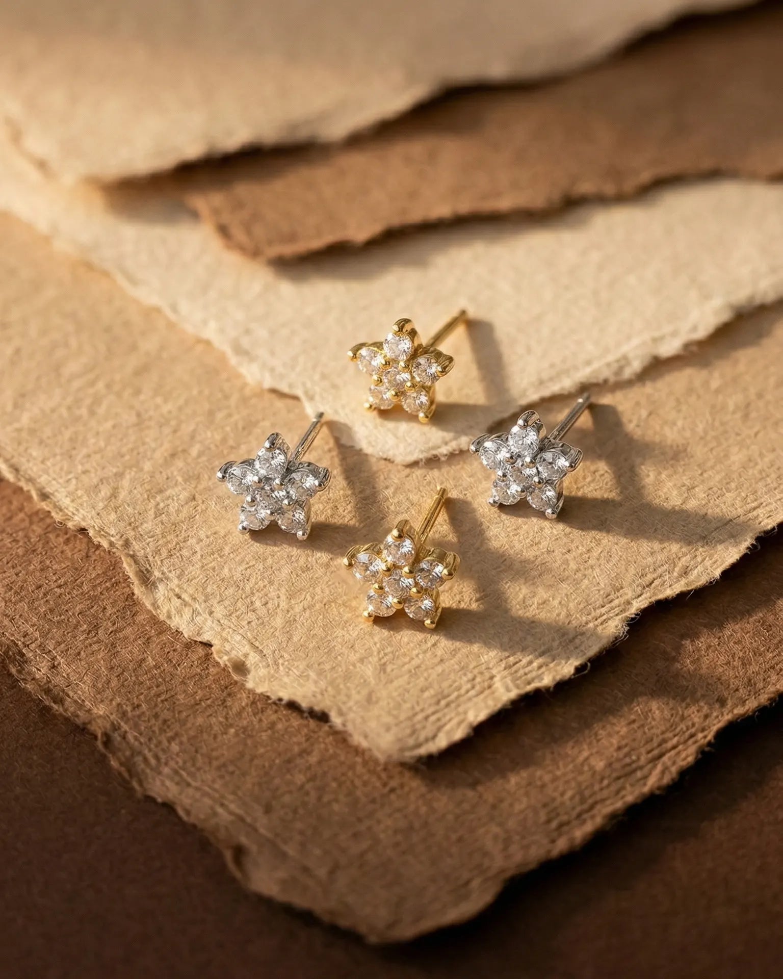 durable-tarnish-free-star-stud-earrings, brilliant-cut-zirconia-star-detail, high-quality-solid-925-sterling-silver, anti-allergy-silver-jewelry-premium, refined-jewelry-collection-germany