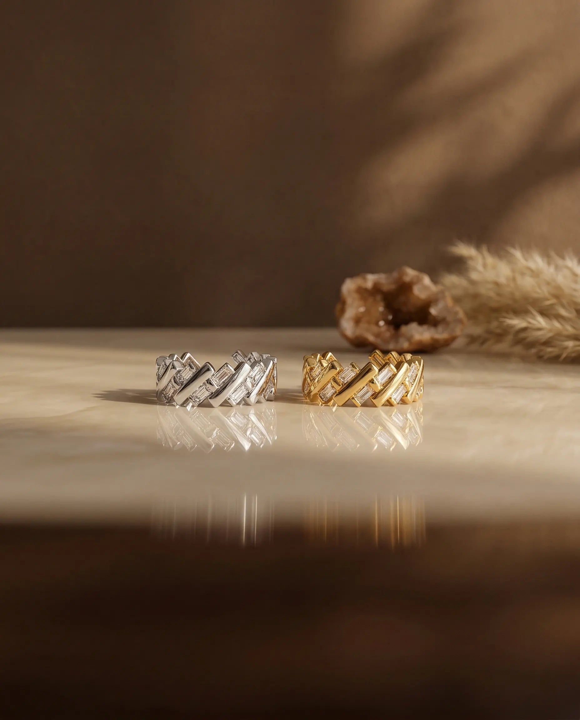 kaori-crossover-sparkling-ring-gold-pvd-stainless-steel, elegant-modern-waterproof-jewelry-luxury, high-quality-tarnish-free-criss-cross-ring, senya-jewelry-best-seller-kaori