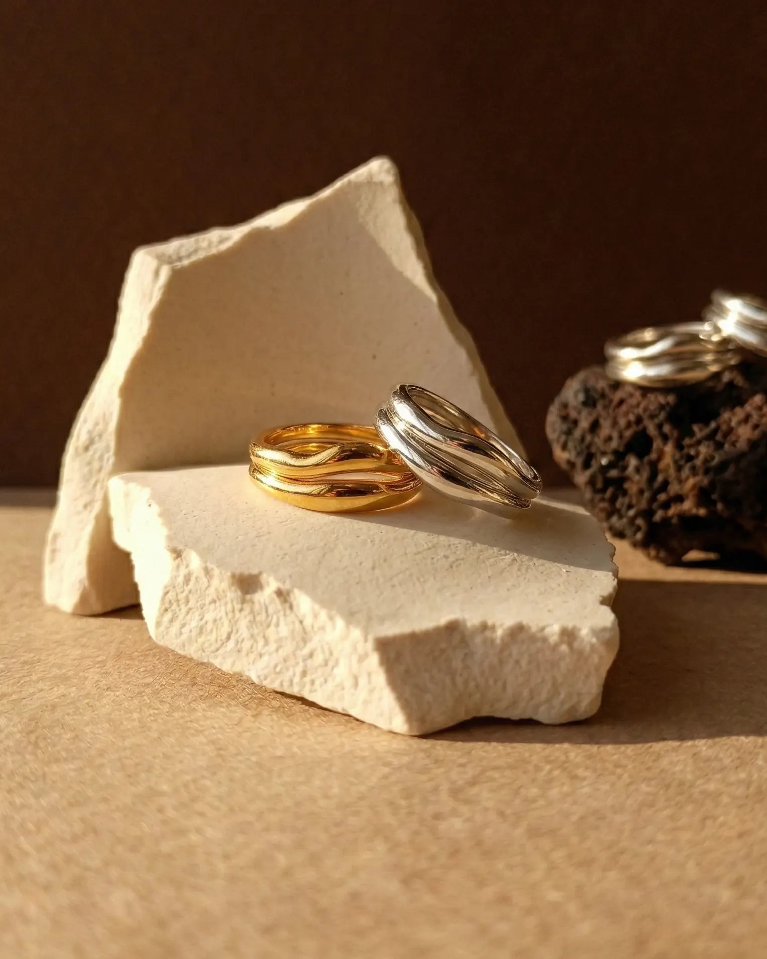 lauren-ring-set-gold-silver-925-sterling, elegant-stackable-minimalist-bands-luxury, high-quality-gold-plated-jewelry-aesthetic, senya-jewelry-best-seller-lauren