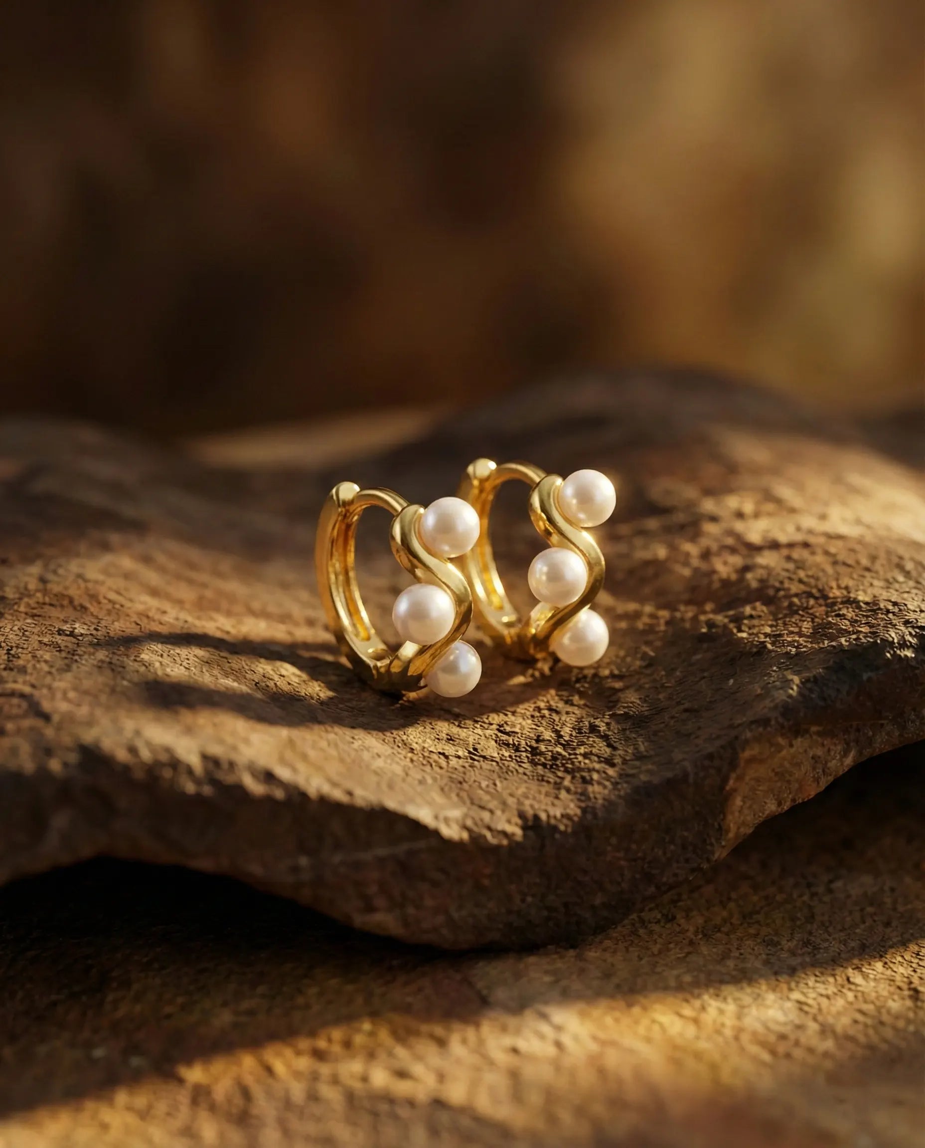 lily-pearl-hoop-earrings-gold-plated-925-silver, minimalist-pearl-jewelry-aesthetic, luxury-oceanic-style-earrings, waterproof-silver-jewelry-europe, senya-jewelry-bridal-pearl-hoops