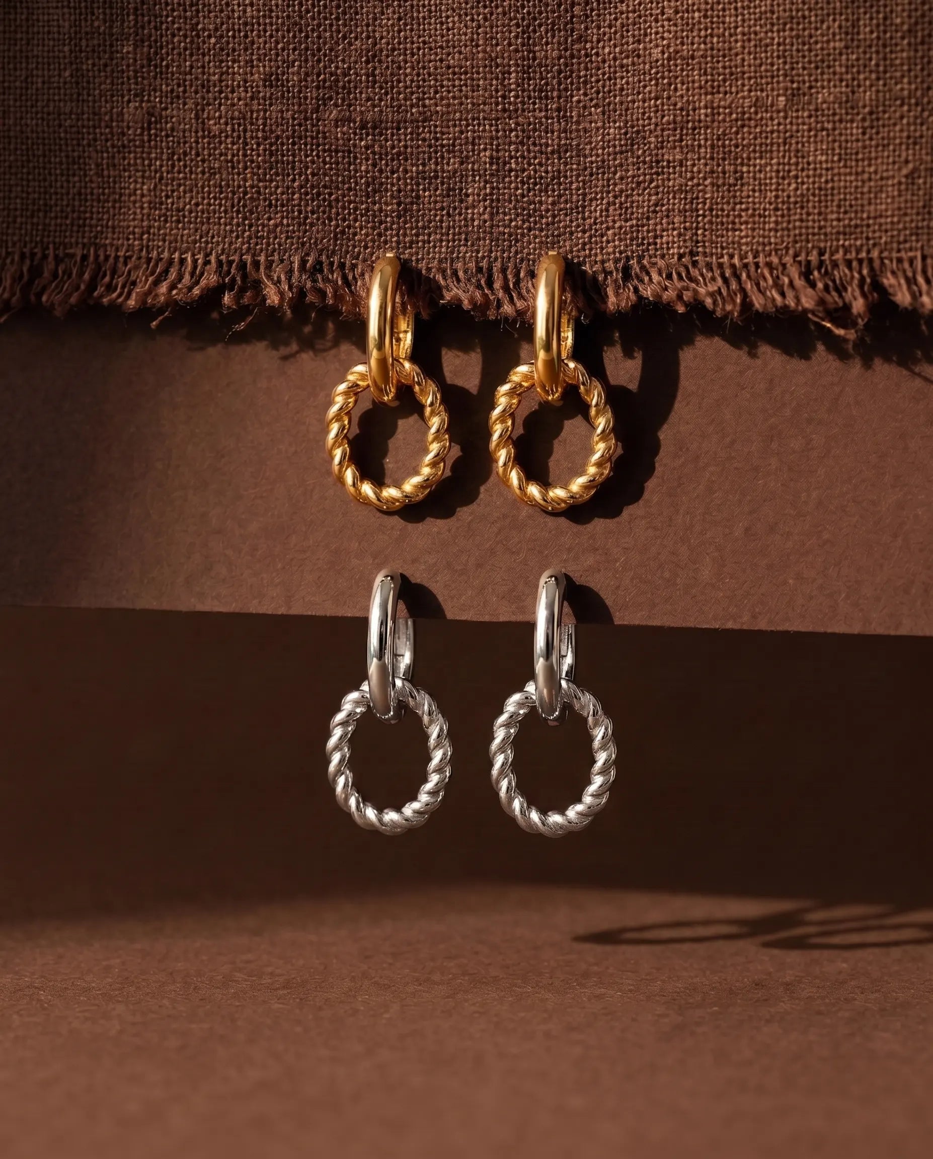 premium-quality-ferrach-double-link-hoops, durable-gold-plating-detail-europe, anniversary-gift-gold-twisted-earrings, refined-minimalist-jewelry-aesthetic, sustainable-steel-jewelry-brand-europe