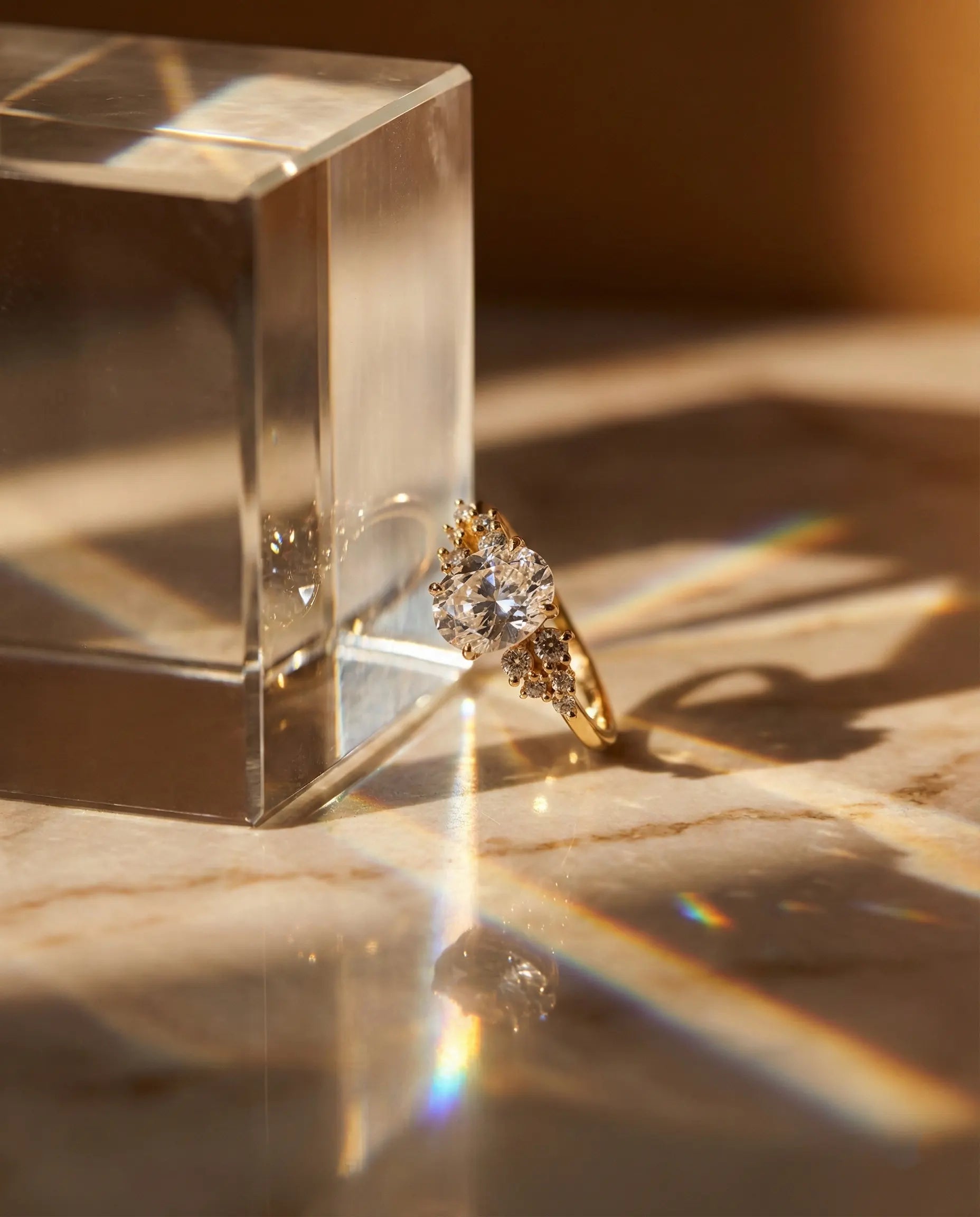 premium-quality-scarlet-cluster-zirconia-ring, durable-gold-plating-detail-europe, anniversary-gift-gold-halo-ring, refined-minimalist-jewelry-aesthetic, sustainable-silver-jewelry-brand-europe