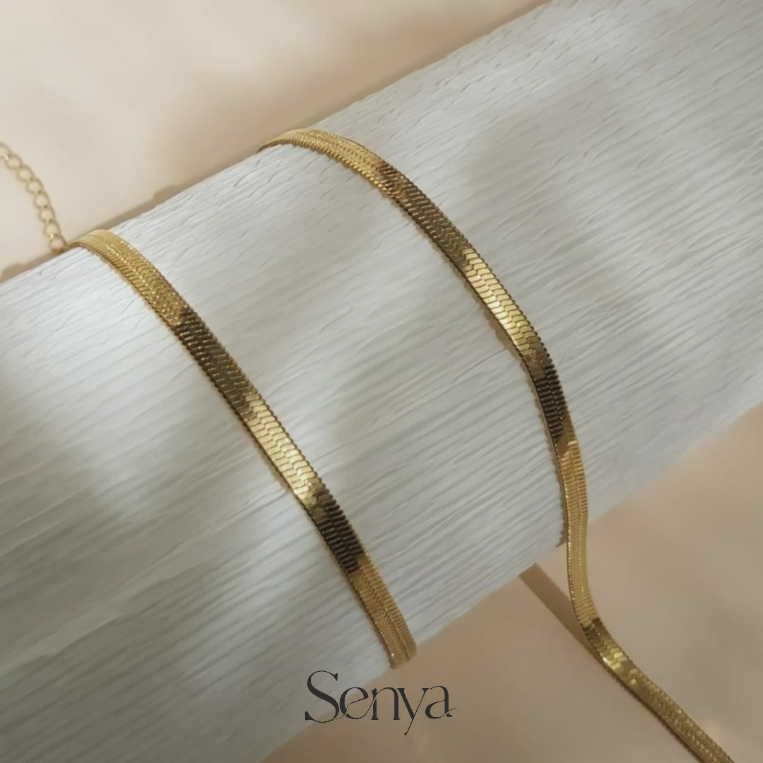 Chain Necklace , Gold Chain Necklace , Sterling Silver Chain Necklace, Layering Chain Necklace, Everyday Chain Necklace, Durable Chain Necklace, Where to buy a Chain Necklace, How to style a Chain Necklace, Chain Necklace Length Guide, Silver Chain Necklace , Women's Chain Necklace , Can you shower with a Chain Necklace,