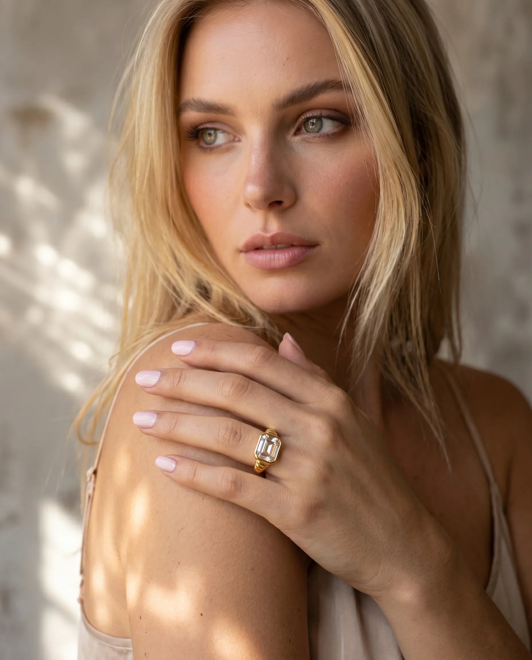 versatile-daily-wear-gold-band-ring, effortless-shimmer-jewelry-style, minimalist-accessories-for-gym-to-office, classy-gold-pvd-ring-lifestyle, senya-jewelry-nala-collection