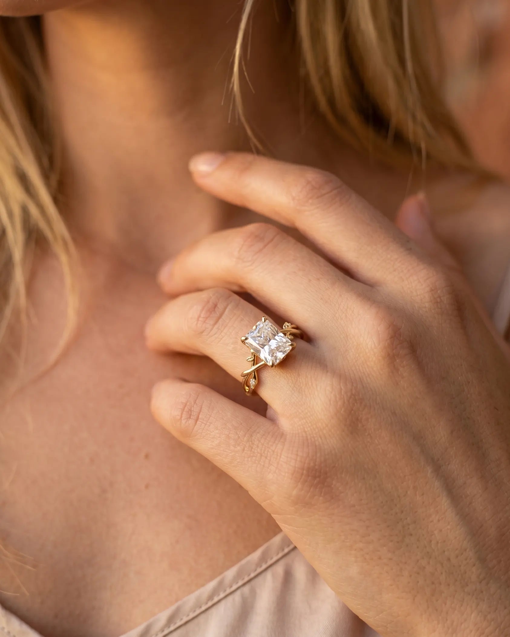 versatile-statement-wear-gold-hera-ring, effortless-strength-jewelry-style, minimalist-accessories-for-bold-look, classy-925-silver-emerald-cut-lifestyle, senya-jewelry-hera-collection