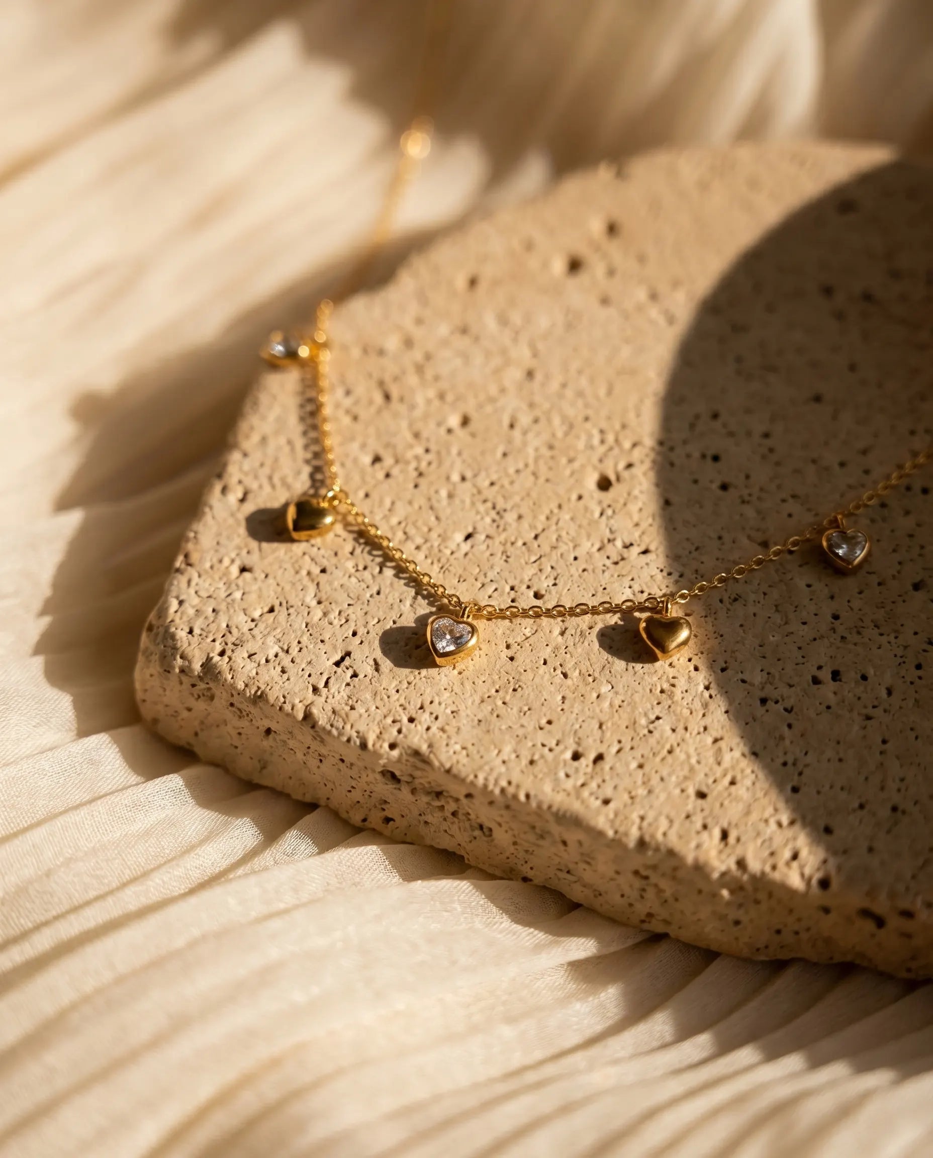 Isabella Heart Necklace Senya