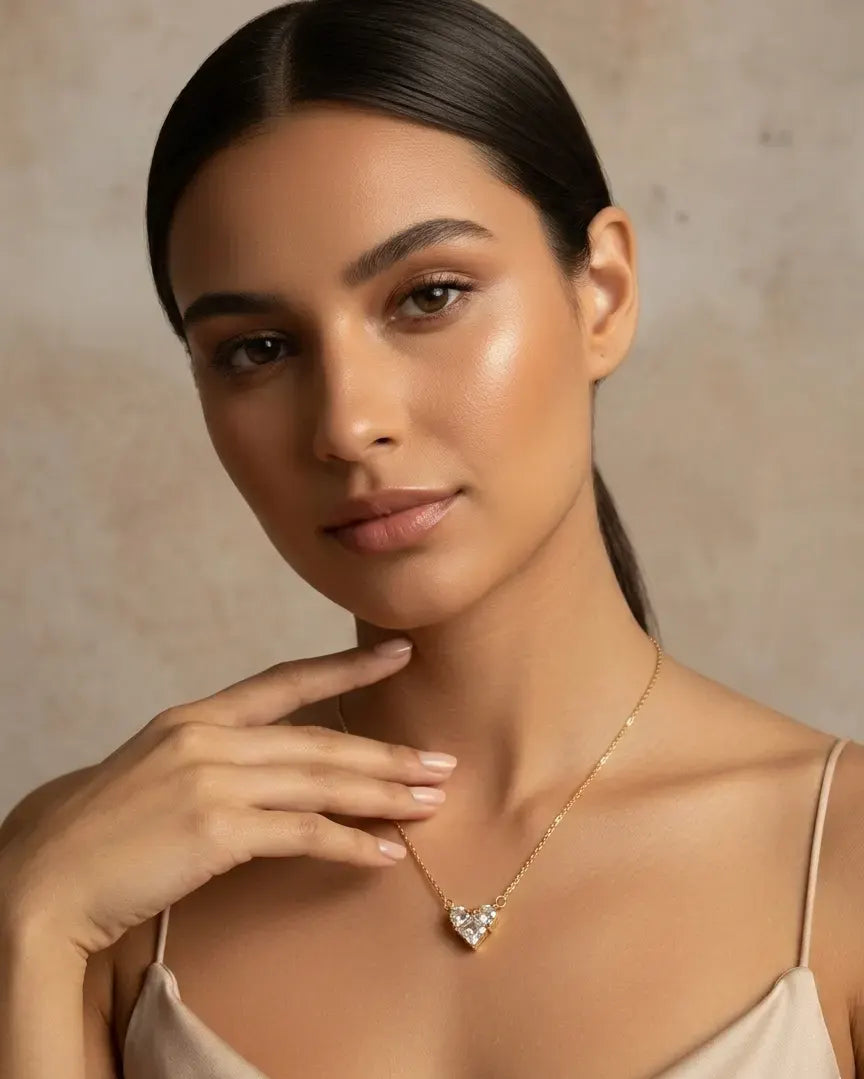 premium-quality-hearted-crystal-silver-necklace, durable-plating-detail-europe, anniversary-gift-modern-heart-pendant, refined-minimalist-luxe-aesthetic, sustainable-silver-jewelry-brand-europe