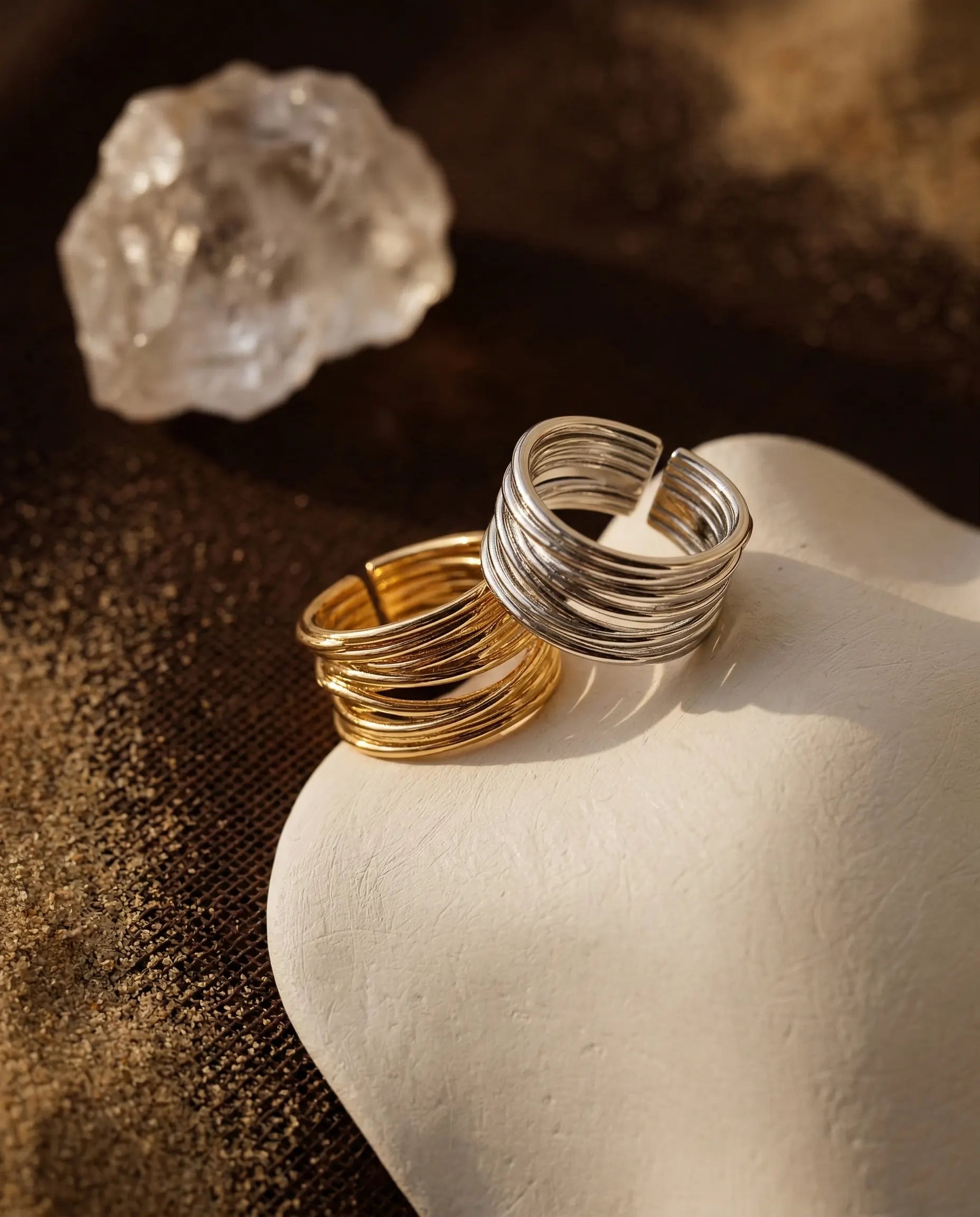 timeless-fairytale-aesthetic-emerald-cut-ring-modern, solid-925-silver-finish-detail-bellora-ring, gift-ideas-for-women-romantic-jewelry, luxury-boutique-jewelry-netherlands, artistic-jewelry-flatlay-photography