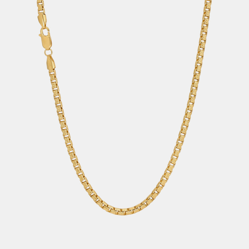 Chain Necklace, Women's Chain Necklace , Gold Chain Necklace , Stainless Steel Chain Necklace, Box Chain Necklace , Thick Chain Necklace, Layering Chain Necklace, Everyday Chain Necklace , Durable Chain Necklace , Adjustable Chain Necklace, Hypoallergenic Chain Necklace, Different Types of Chain Necklaces, Best Chain Necklace for Layering, How to Choose a Chain Necklace,