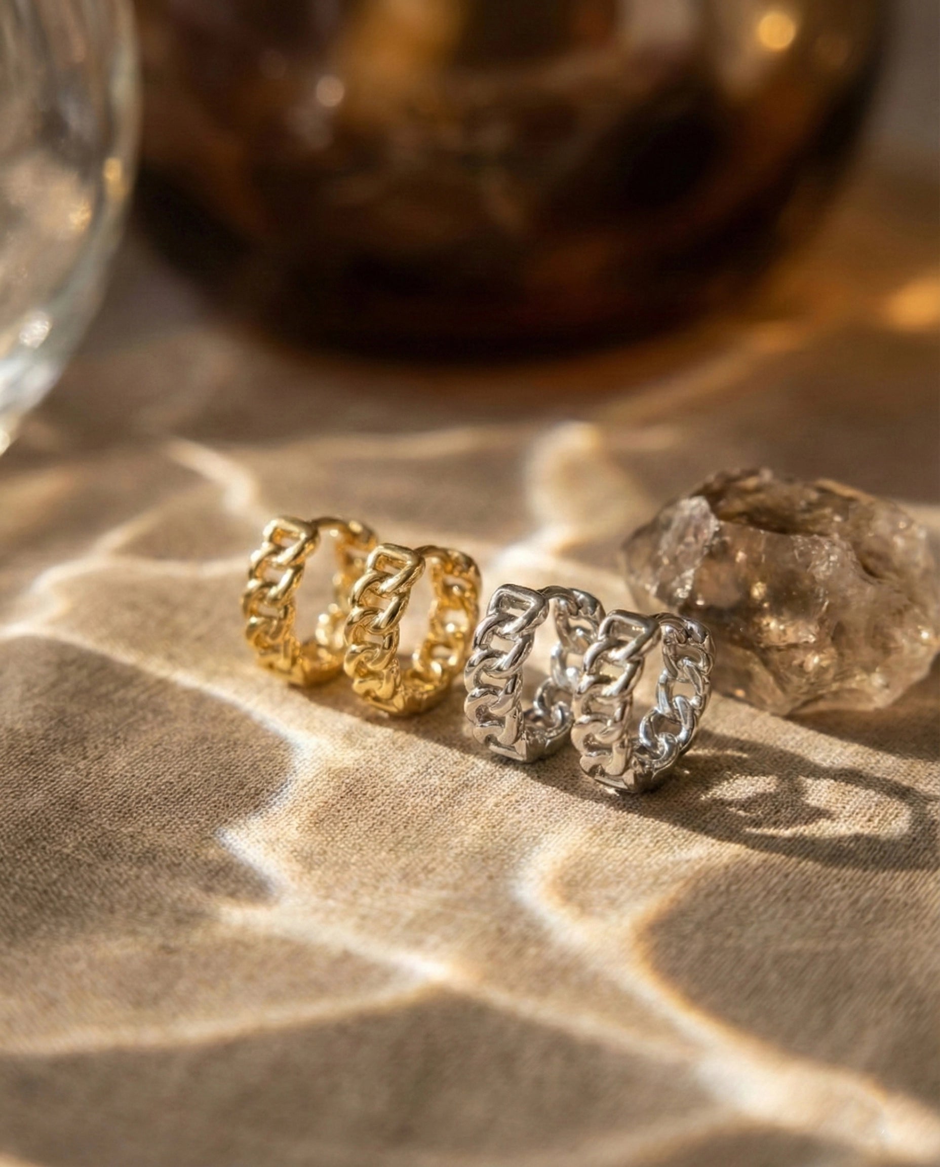 alyssa-hoop-earrings-gold-silver-waterproof, 18k-gold-plated-earrings-luxury, tarnish-resistant-hoops-senya, sustainable-jewelry-europe, everyday-luxury-earrings-gold, waterproof-jewelry-for-beach, minimalist-gold-hoops-premium, high-quality-pvd-coating-earrings