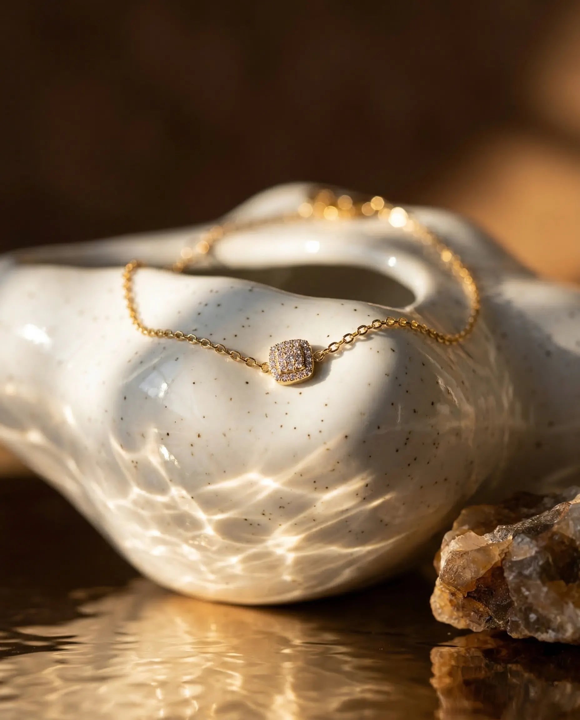 artana-square-crystal-pendant-bracelet-stainless-steel-gold-pvd, elegant-minimalist-waterproof-sparkle-jewelry-luxury, high-quality-tarnish-free-gold-bracelet, senya-jewelry-best-seller-artana