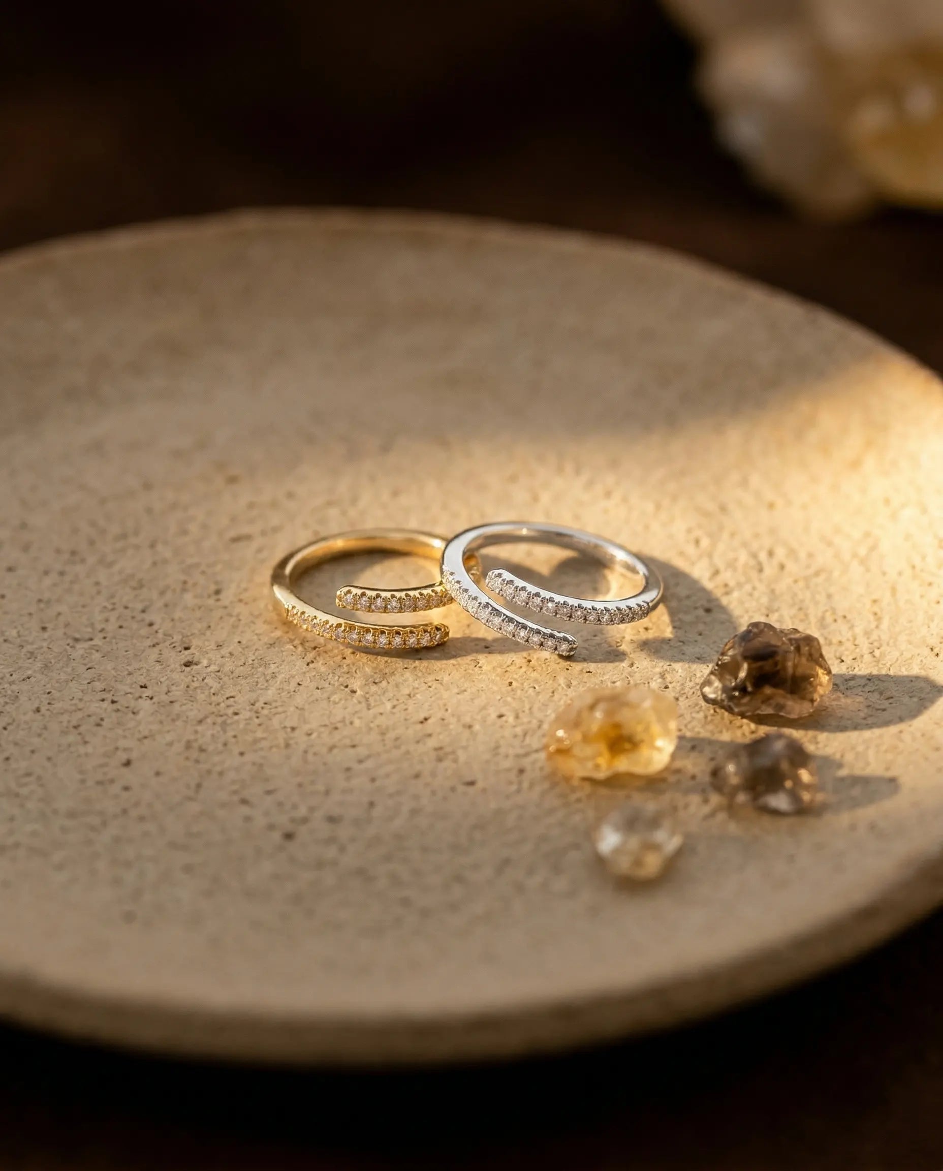 durable-925-sterling-silver-cleo-ring-detail, sophisticated-double-layered-pave-design, high-quality-18k-gold-plating-silver, anti-allergy-fine-jewelry-premium, refined-jewelry-collection-germany