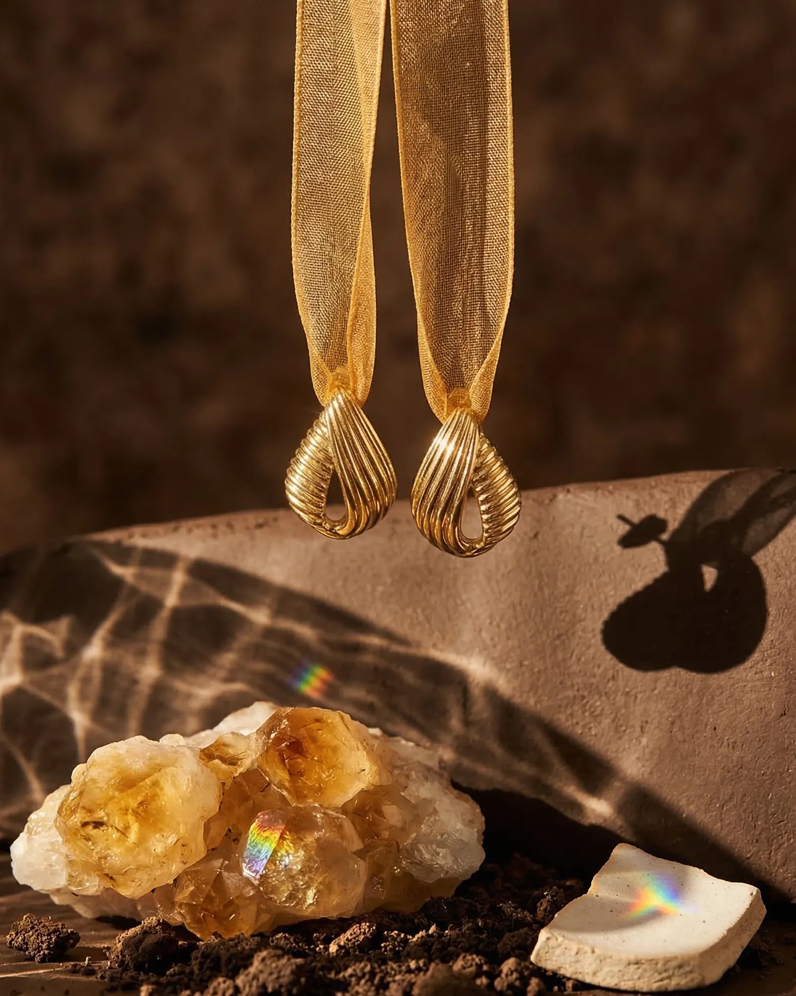 durable-life-proof-rivera-gold-silver-earrings-detail, sophisticated-modern-chunky-design-waterproof, high-quality-18k-gold-pvd-plating, anti-allergy-steel-jewelry-premium, refined-jewelry-collection-germany