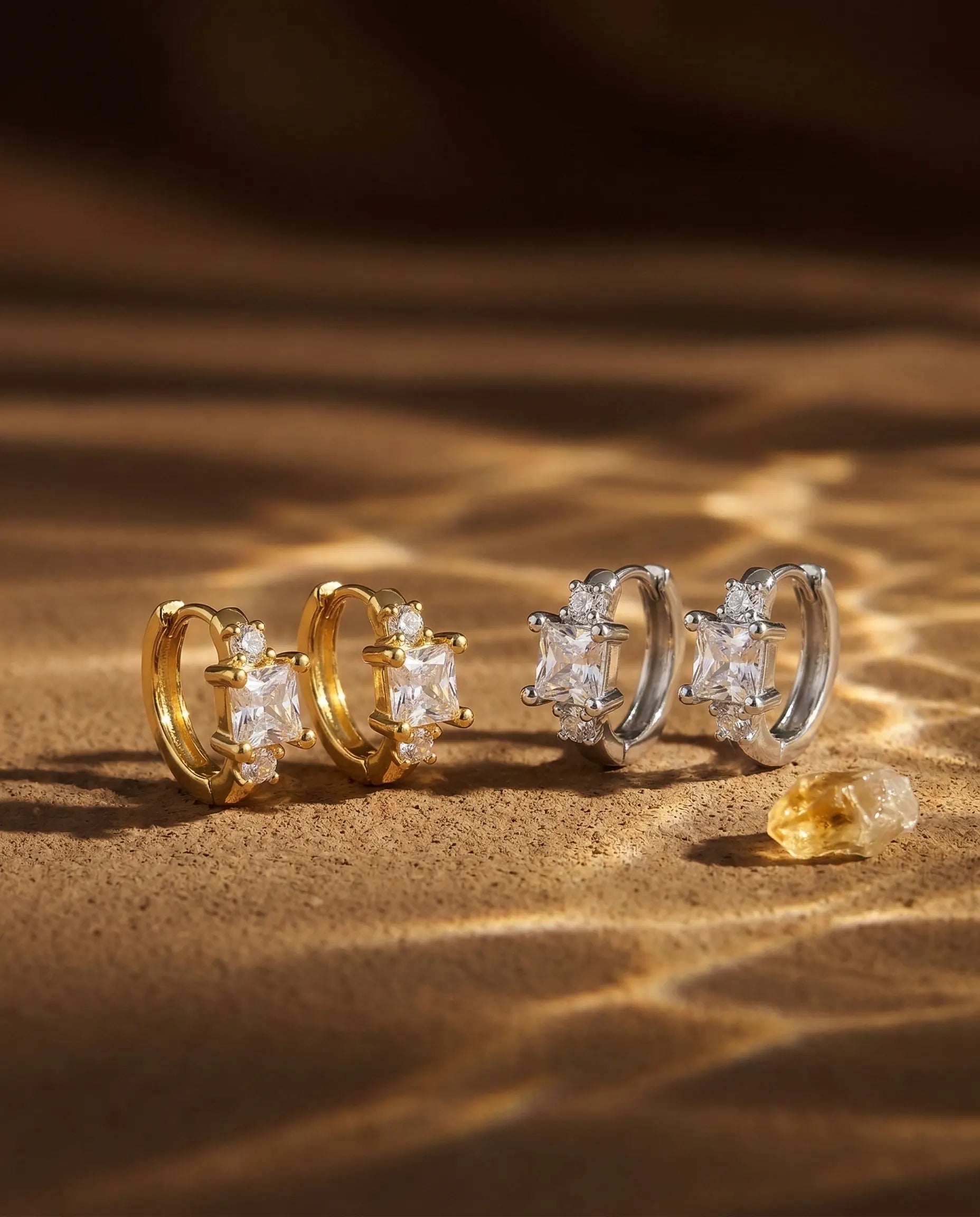 durable-tarnish-free-cassie-huggie-hoops-detail, sophisticated-geometric-stone-texture-silver, high-quality-18k-gold-plating-925-silver, anti-allergy-silver-jewelry-premium, refined-jewelry-collection-germany