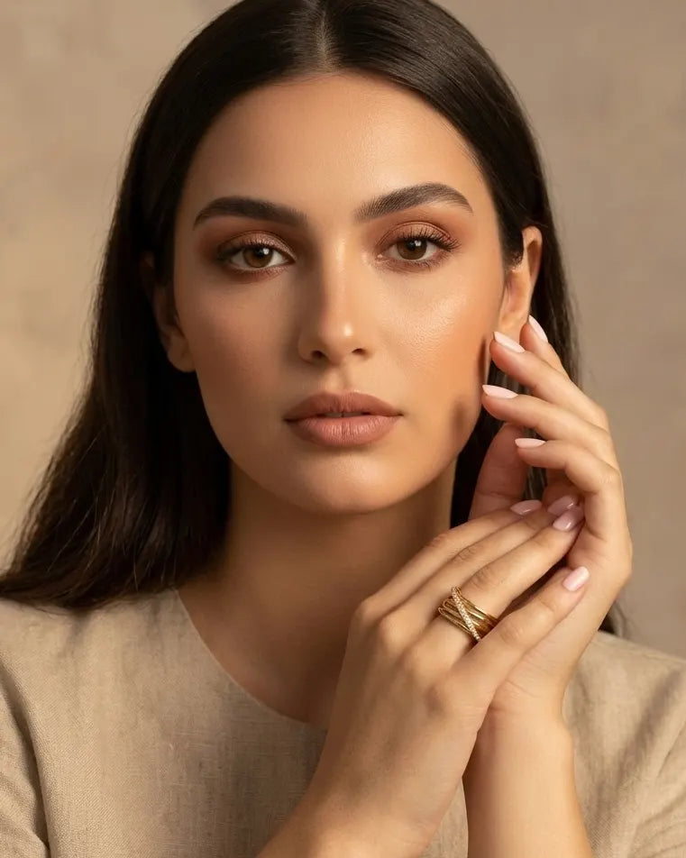 model-wearing-gold-morella-chain-link-ring-lifestyle, elegant-modern-sovereign-jewelry-on-hand, professional-women-luxury-accessories, chic-zirconia-statement-ring-styling, luxury-lifestyle-brand-model