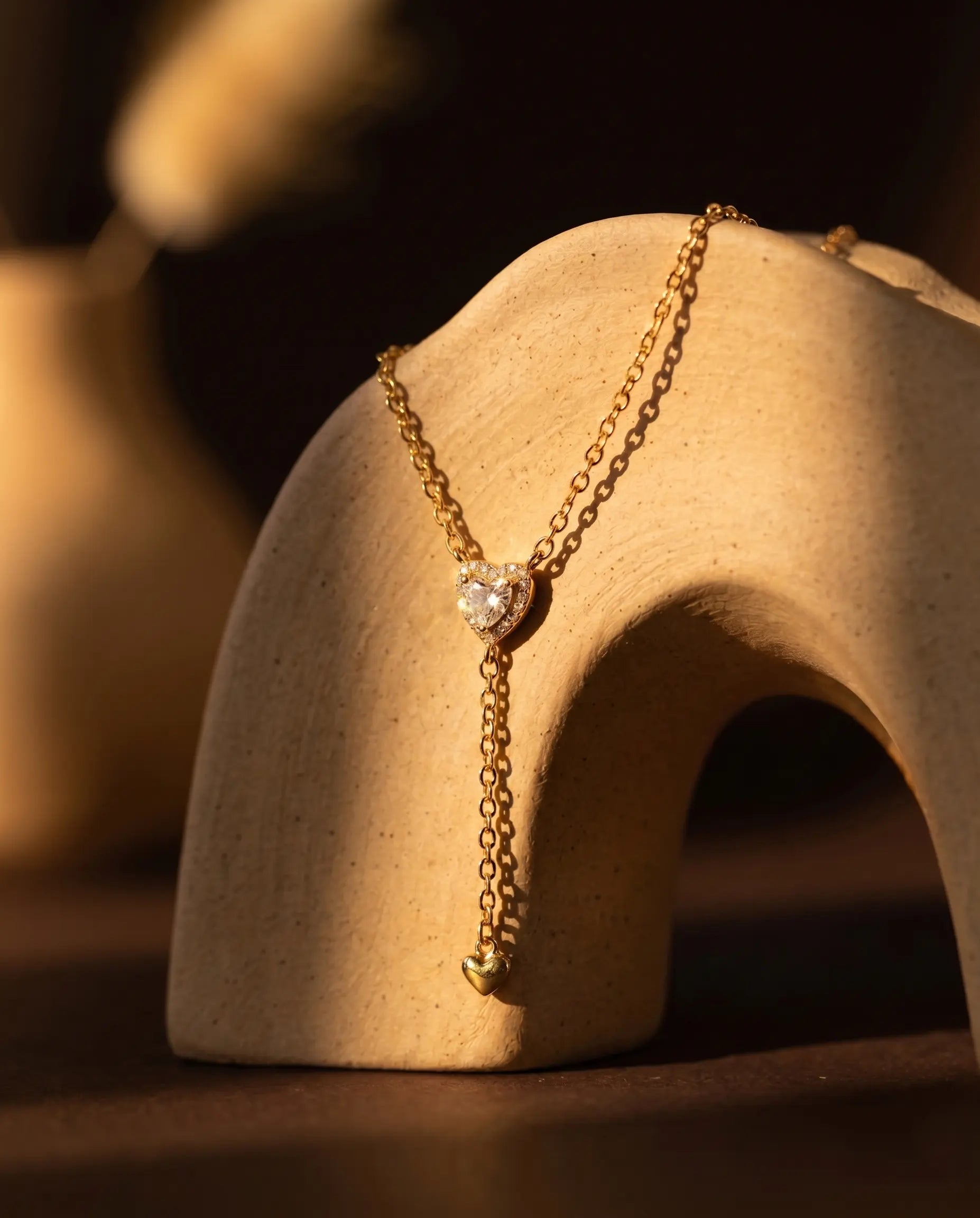 premium-quality-willa-triple-crystal-gold-necklace, durable-gold-plating-detail-europe, anniversary-gift-modern-fan-pendant, refined-minimalist-luxe-aesthetic, sustainable-silver-jewelry-brand-europe