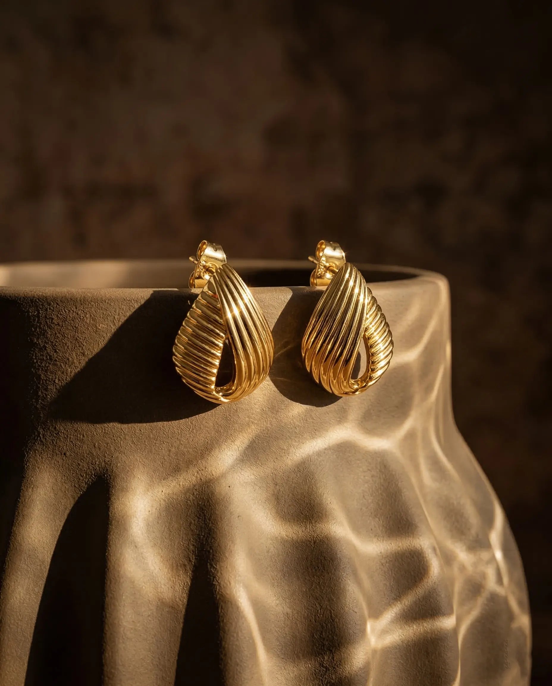 rivera-chunky-ribbed-hoop-earrings-316l-stainless-steel-waterproof, elegant-minimalist-bold-jewelry-luxury, high-quality-tarnish-free-statement-hoops, senya-jewelry-best-seller-rivera