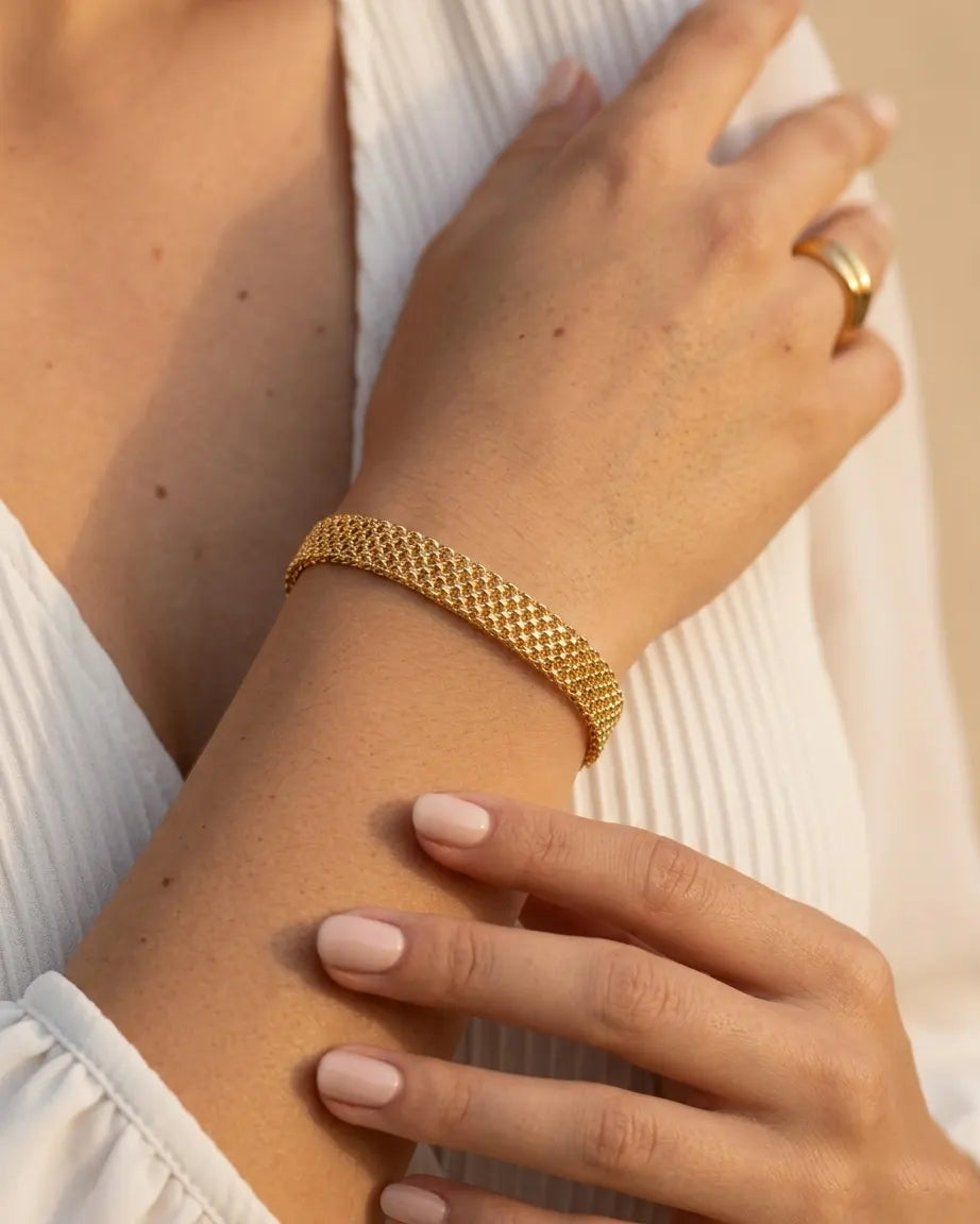 sylvie-multi-strand-mesh-bracelet-gold-vermeil-925, elegant-woven-cable-chain-design-luxury, high-quality-gold-vermeil-jewelry-aesthetic, senya-jewelry-best-seller-sylvie