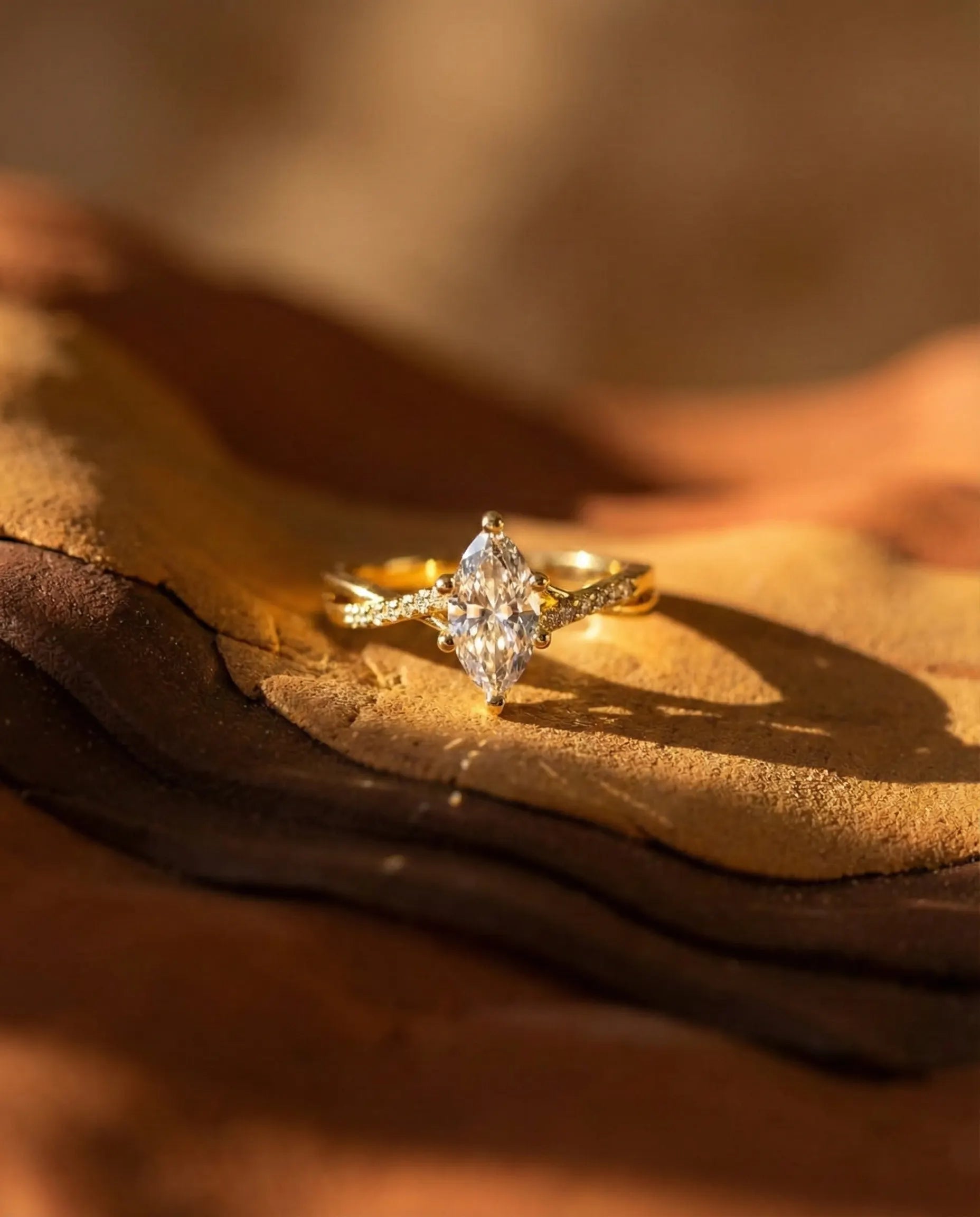 timeless-fairytale-aesthetic-marquise-ring-modern, solid-925-silver-finish-detail-medea-ring, gift-ideas-for-women-romantic-jewelry, luxury-boutique-jewelry-netherlands, artistic-jewelry-flatlay-photography