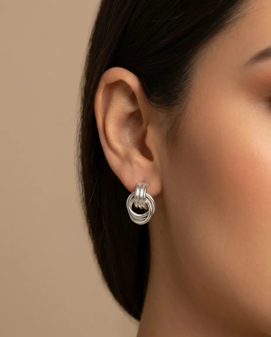 versatile-daily-wear-double-gold-hoops_effortless-elegance-jewelry-style_minimalist-accessories-for-office-wear_classy-gold-pvd-earrings-lifestyle_high-shine-316L-stainless-steel-jewelry_senya-jewelry-monaco-collection