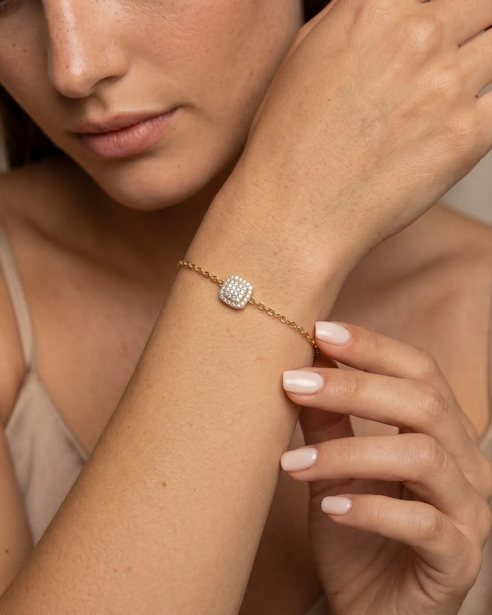 versatile-daily-wear-gold-artana-statement-bracelet, effortless-high-end-crystal-jewelry-style, minimalist-accessories-for-refined-look, classy-stainless-steel-dainty-bracelet-lifestyle, senya-jewelry-artana-collection