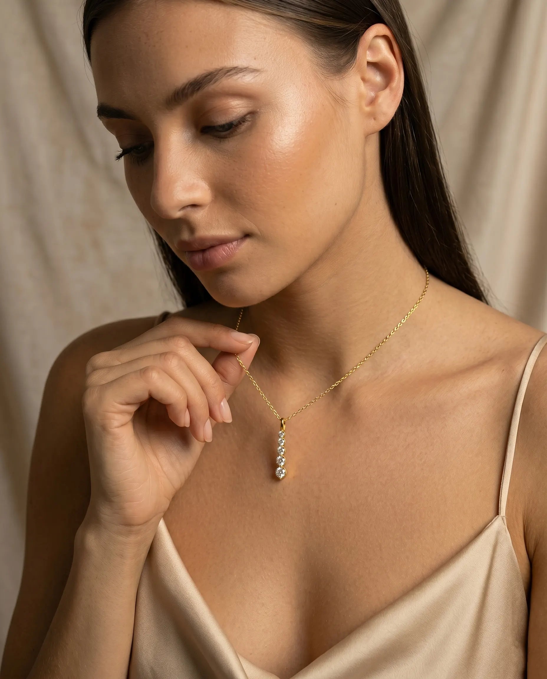 versatile-daily-wear-gold-pear-fan-necklace, effortless-high-end-botanical-jewelry-style, minimalist-accessories-for-refined-look, classy-925-silver-teardrop-necklace-lifestyle, senya-jewelry-pear-collection